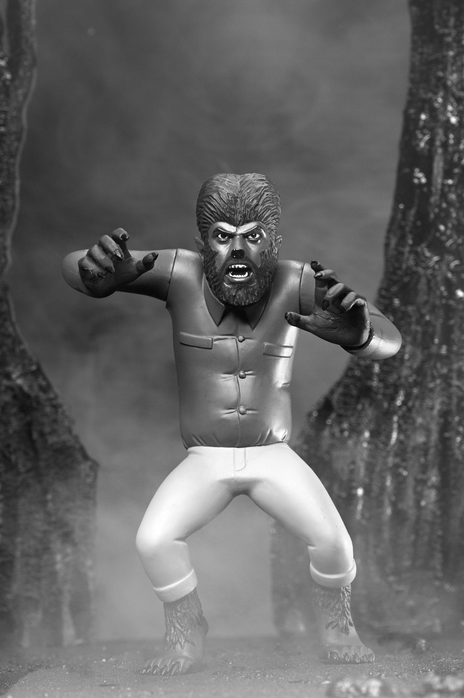 Universal Monsters - Toony Terrors Silver Screen Edition (Series 10) Wolfman 6” Scale Action Figure - NECA