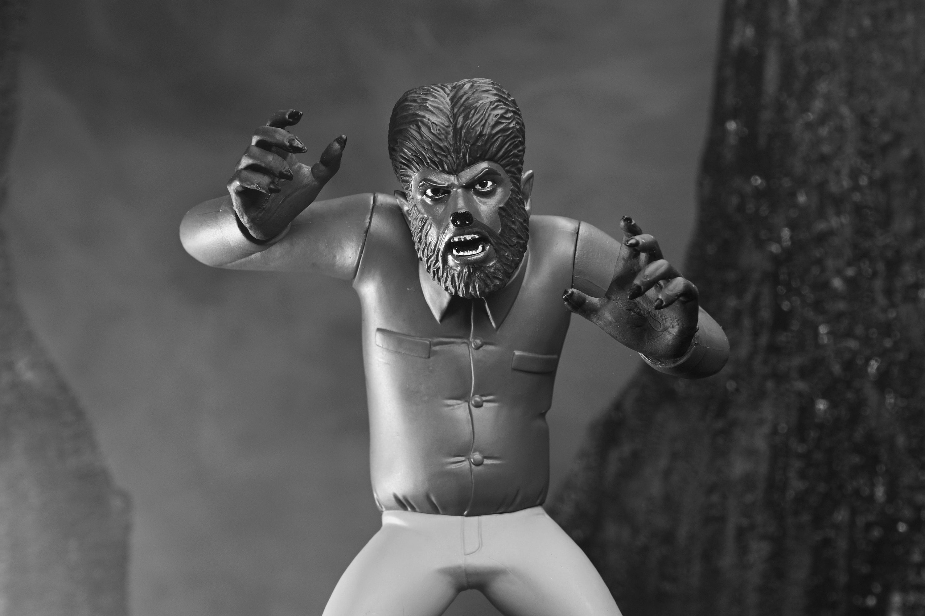 Universal Monsters - Toony Terrors Silver Screen Edition (Series 10) Wolfman 6” Scale Action Figure - NECA