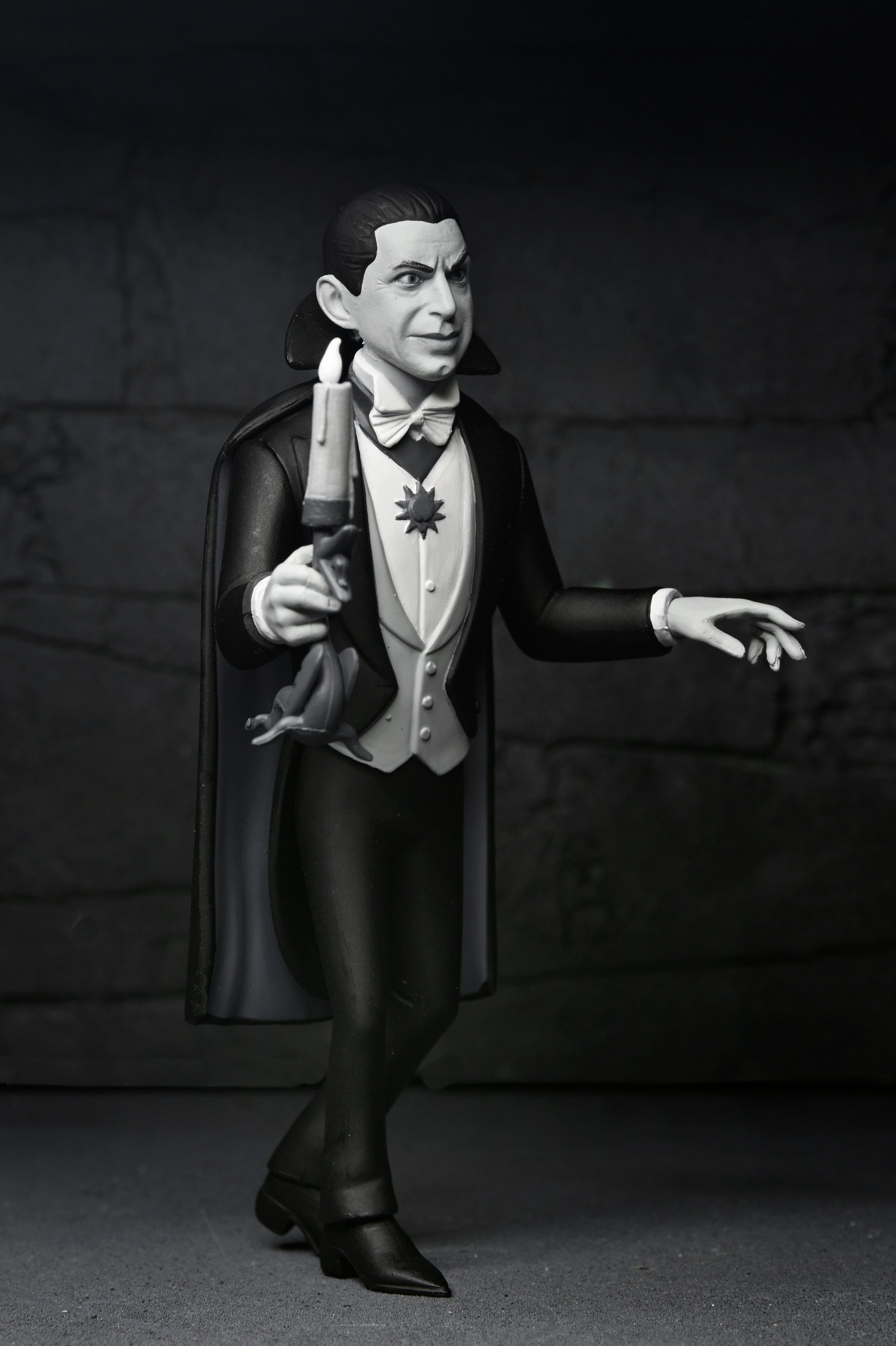 Universal Monsters - Toony Terrors Silver Screen Edition (Series 10) Dracula 6” Scale Action Figure - NECA