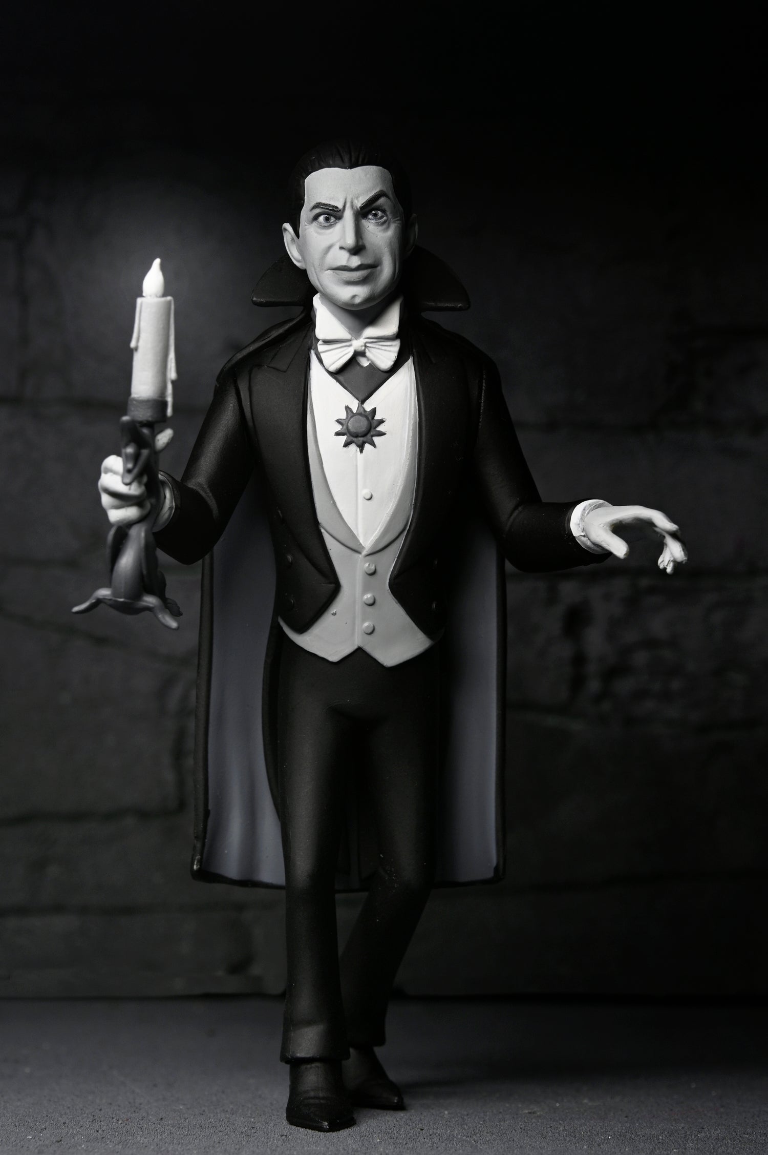 Universal Monsters - Toony Terrors Silver Screen Edition (Series 10) Dracula 6” Scale Action Figure - NECA