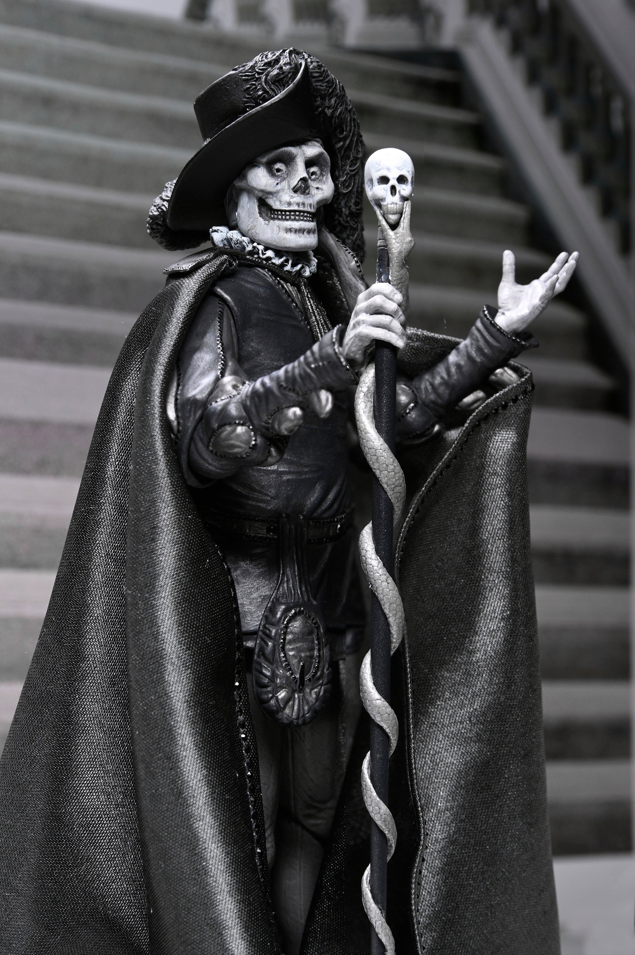 The Phantom of the Opera (1925) - Phantom of the Opera "Masque of the Red Death" 7" Scale Action Figure (Black &amp; White) on the NECA Store