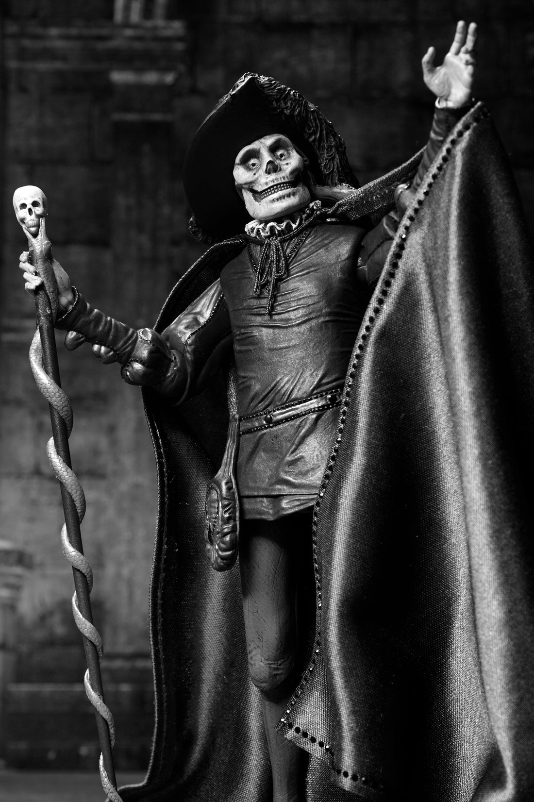 The Phantom of the Opera (1925) - Phantom of the Opera "Masque of the Red Death" 7" Scale Action Figure (Black &amp; White) on the NECA Store