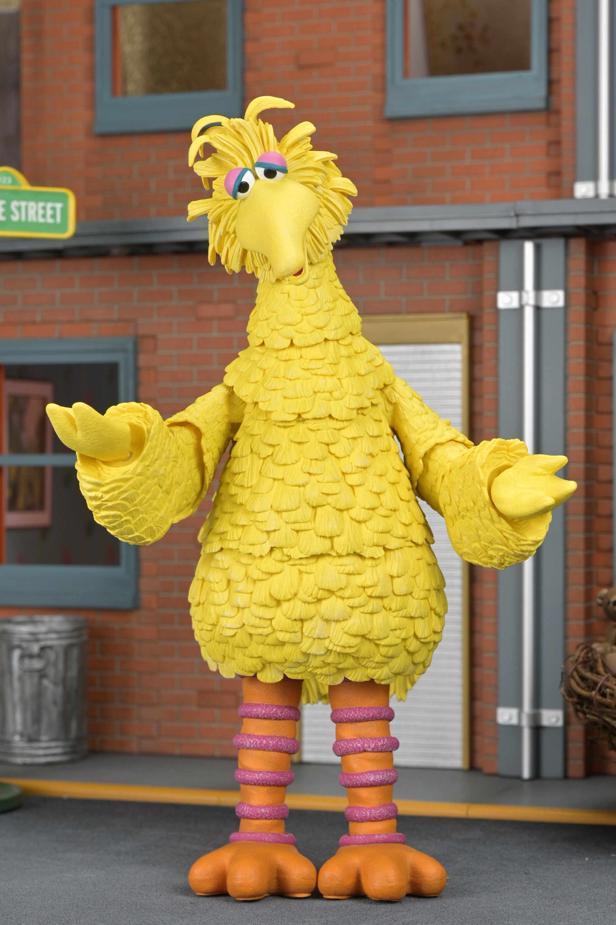 Sesame Street - Ultimate Big Bird 7” Scale Action Figure (PRE