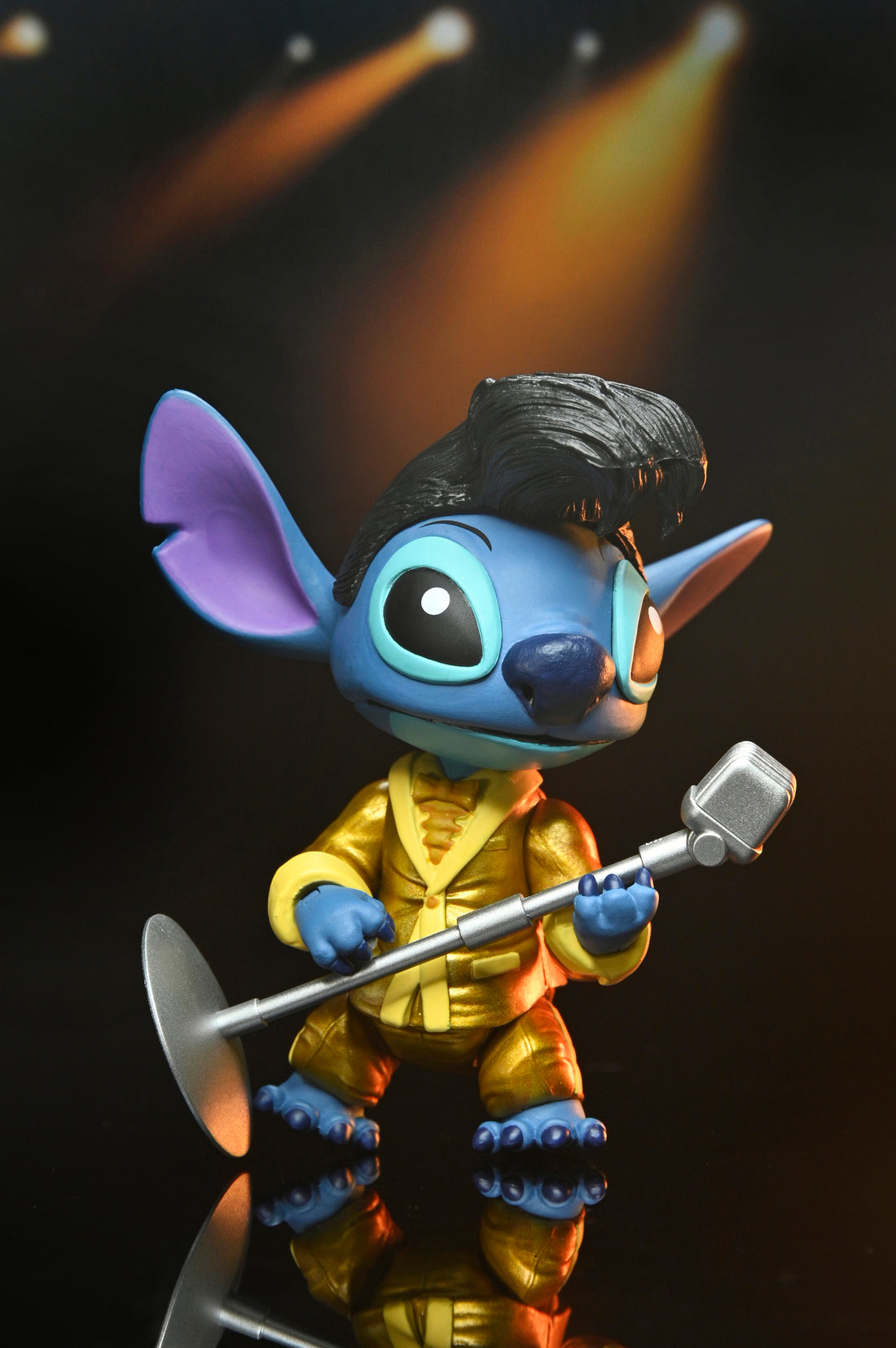 Disney Stitch - Ultimate Gold Suit Elvis 7&quot; Scale Action Figure - NECA