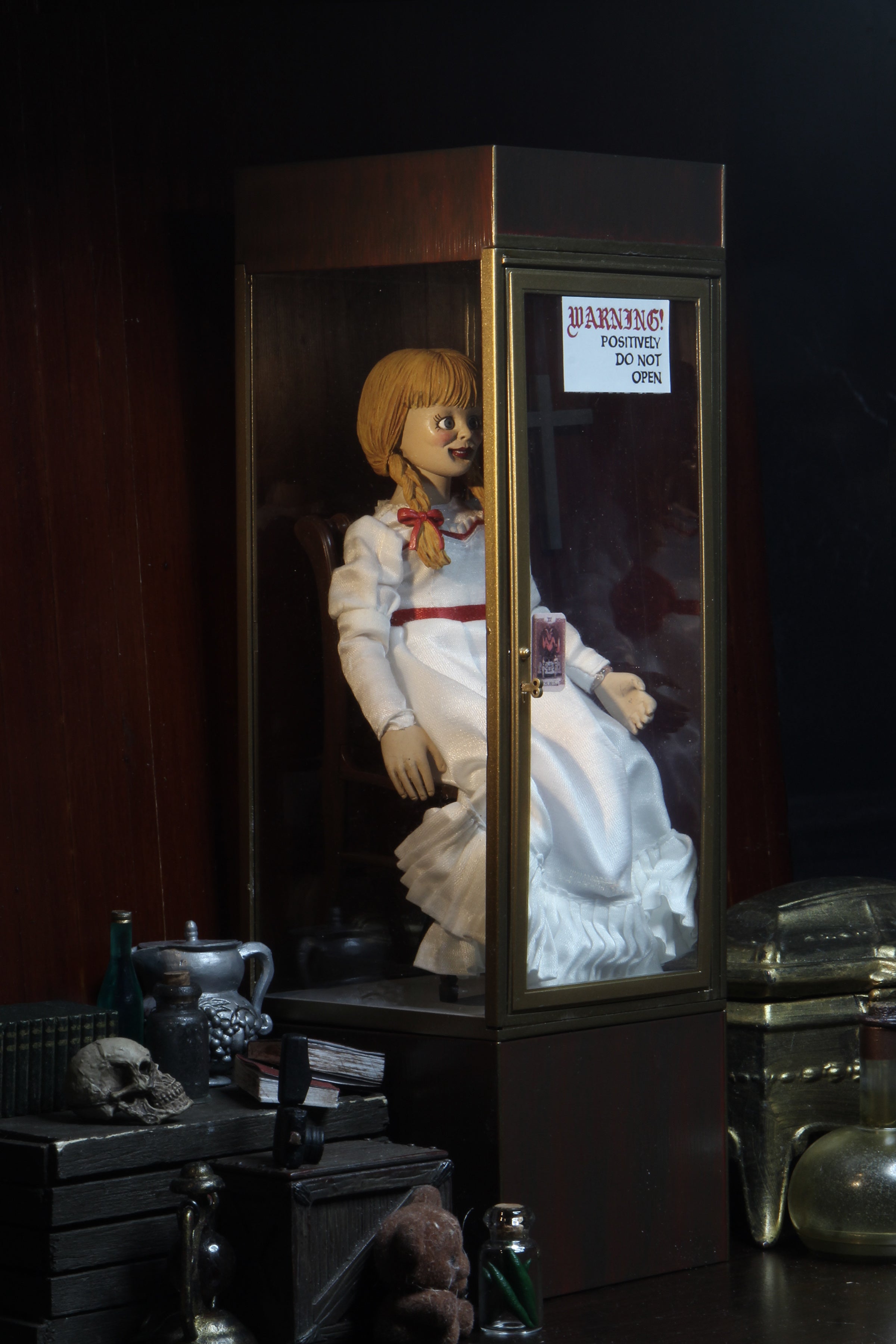 The Conjuring Universe - Annabelle 8