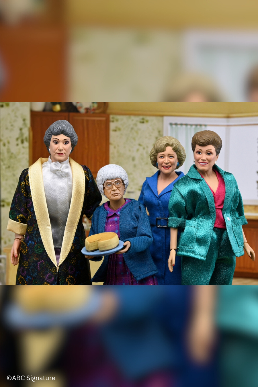 The Golden Girls - 40th Anniversary Golden Girls 8&quot; Clothed Action Figure Deluxe 4-Pack - NECA