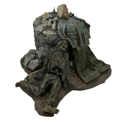 Friday the 13th: The Game - Pamela Shrine Diorama - NECA