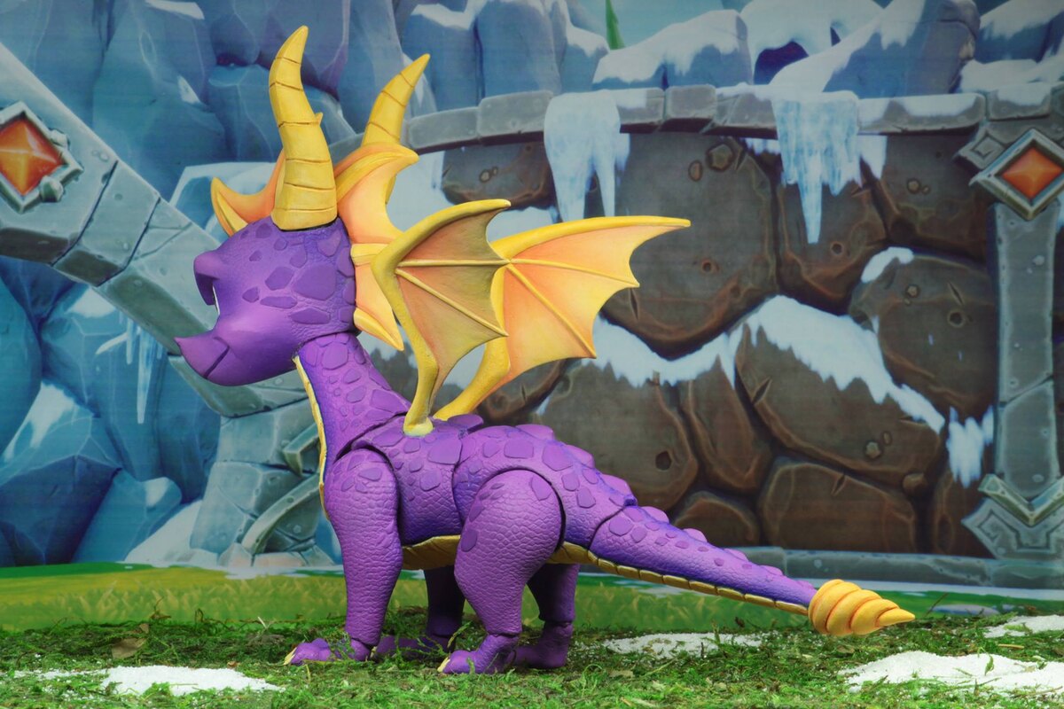 Spyro The Dragon - Spyro 7" Scale Action Figure on the NECA Store