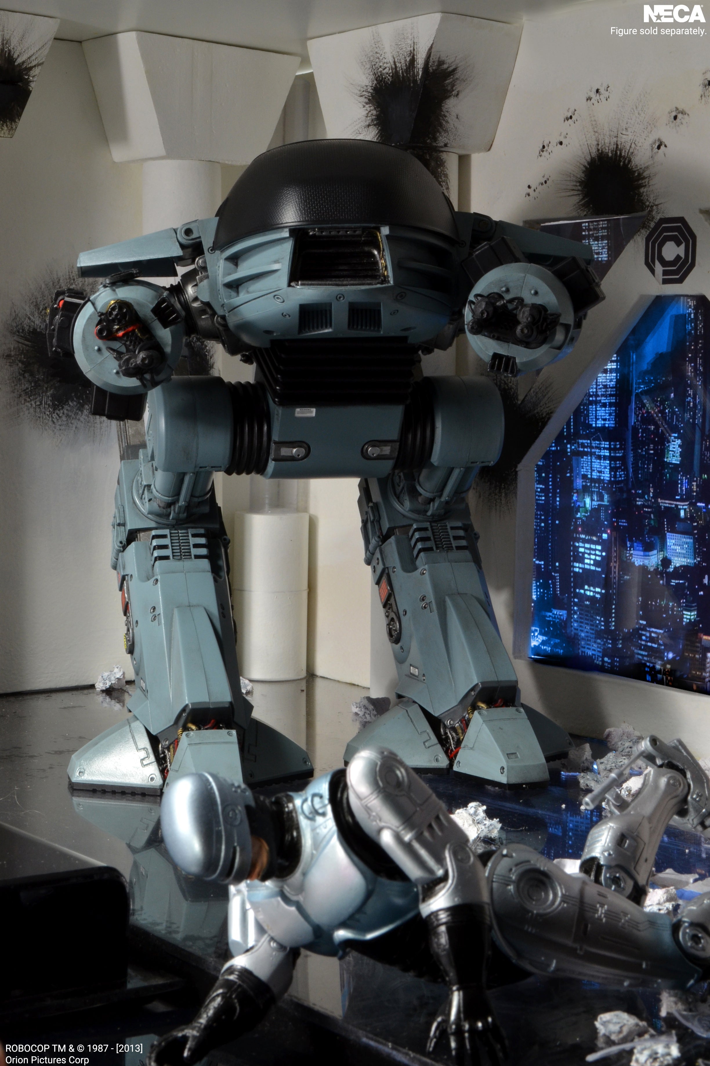 RoboCop - ED-209 Deluxe Boxed Action Figure with Sound – NECA