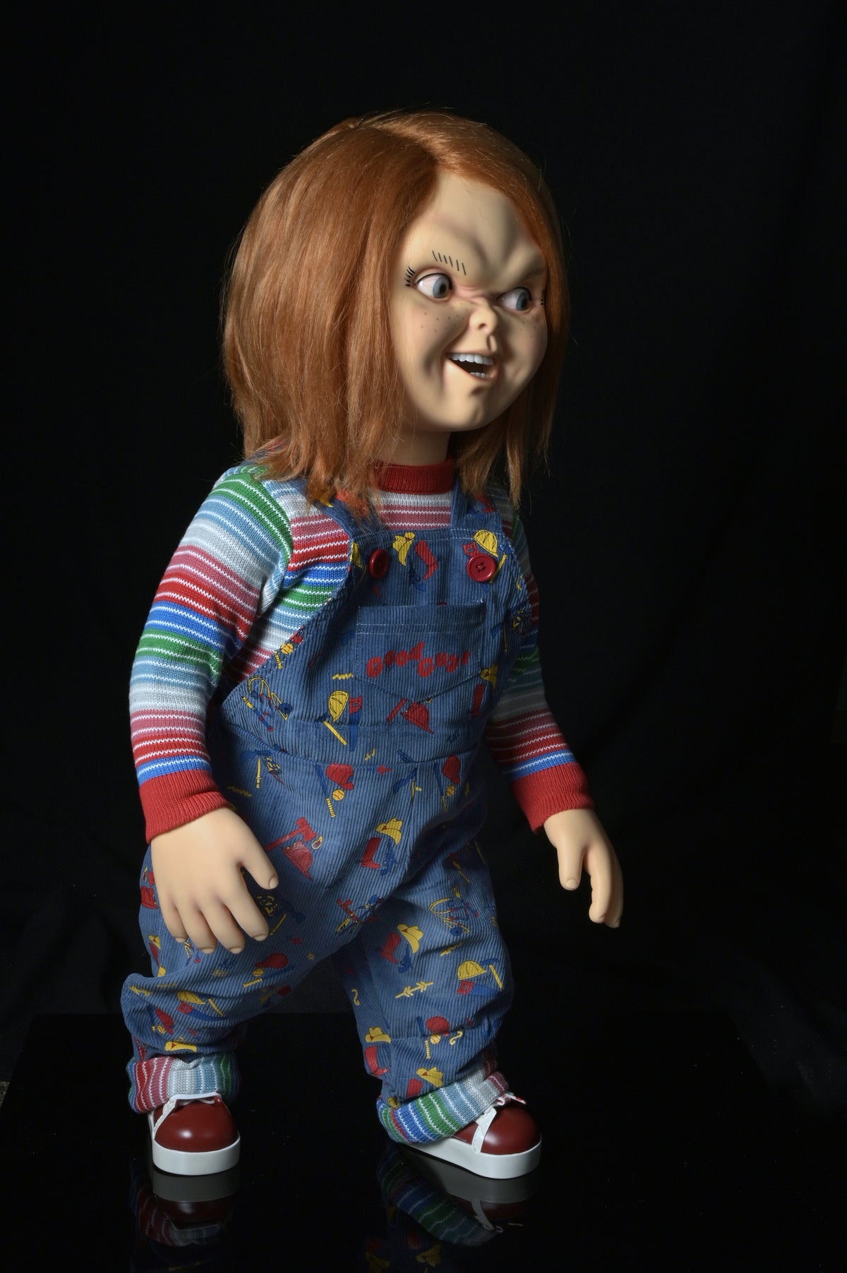Chucky (TV Series) – Life-Size Chucky 1:1 Replica Doll - NECA