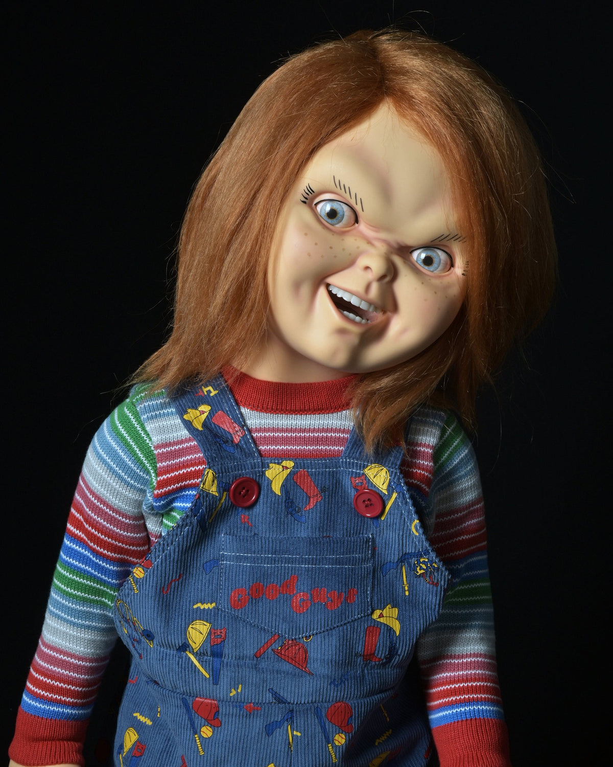 Chucky (TV Series) – Life-Size Chucky 1:1 Replica Doll - NECA