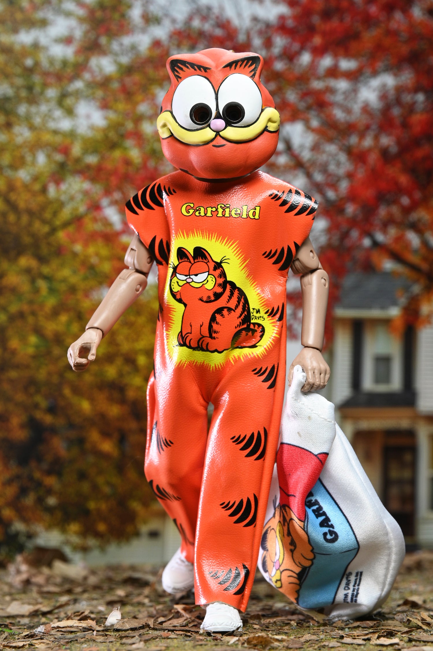Garfield x Ben Cooper Costume Kids Collection - Garfield 6” Costumed Action Figure - NECA