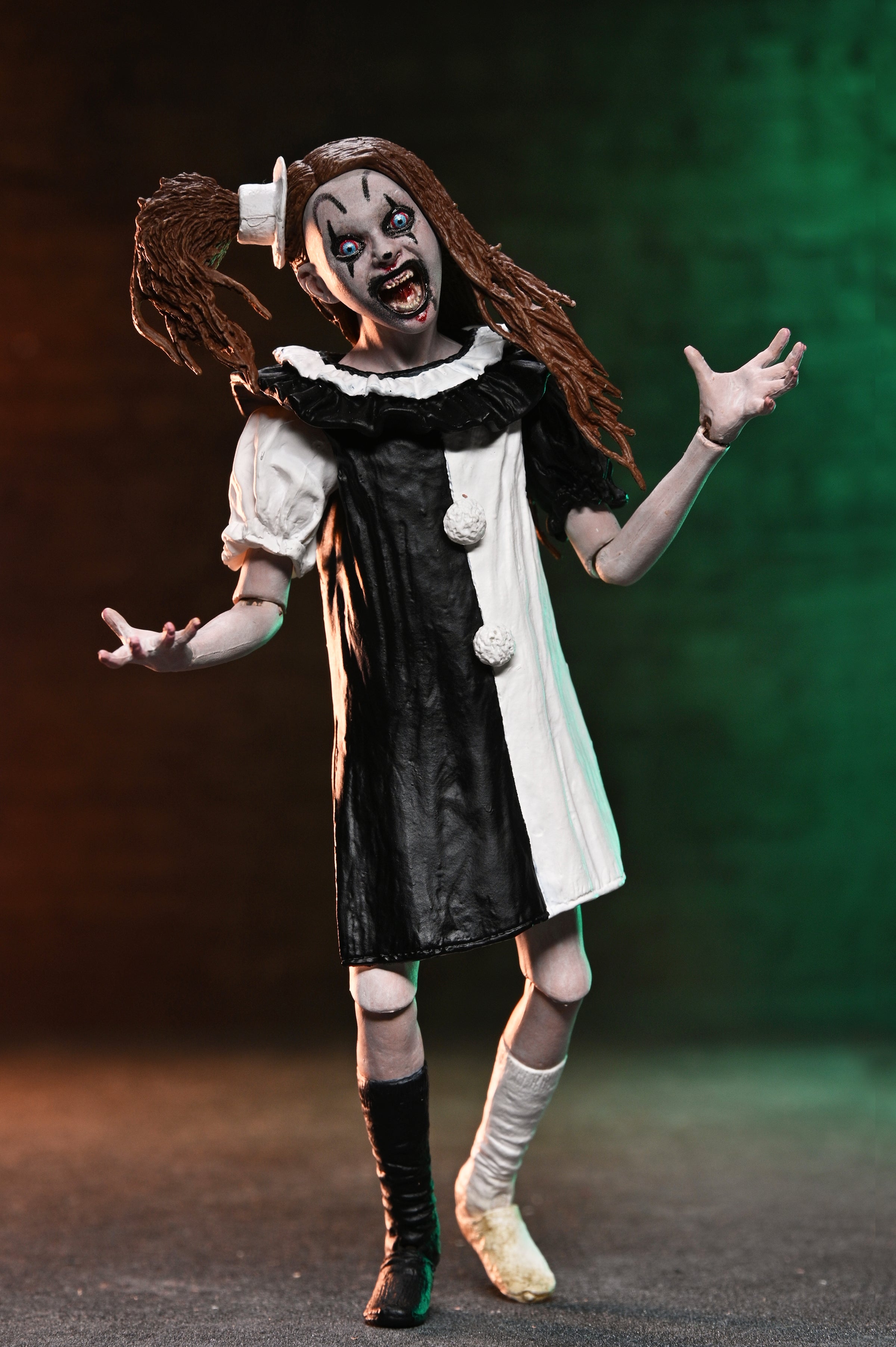 Terrifier 2 - Ultimate Art the Clown and The Little Pale Girl 7" Scale Action Figure 2-Pack on the NECA Store