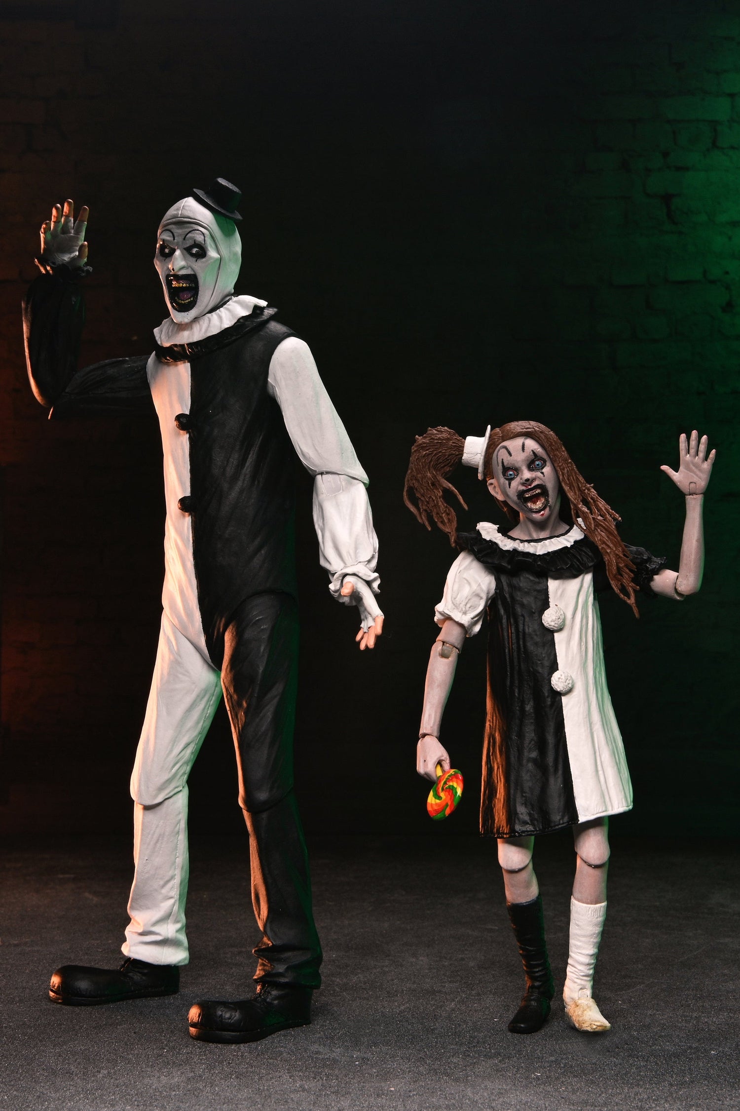 Terrifier 2 - Ultimate Art the Clown and The Little Pale Girl 7" Scale Action Figure 2-Pack on the NECA Store