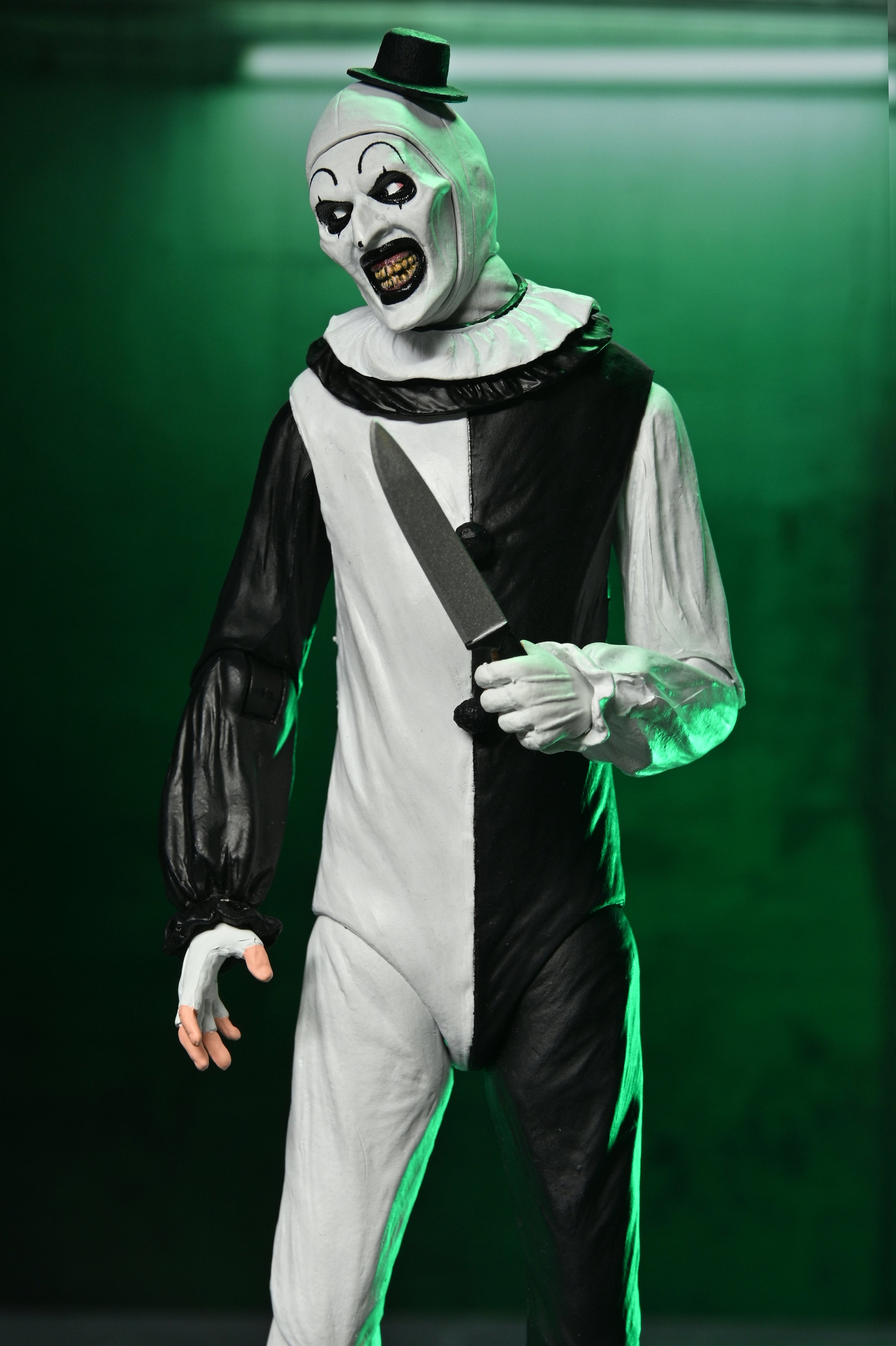 Terrifier 2 - Ultimate Art the Clown and The Little Pale Girl 7" Scale Action Figure 2-Pack on the NECA Store