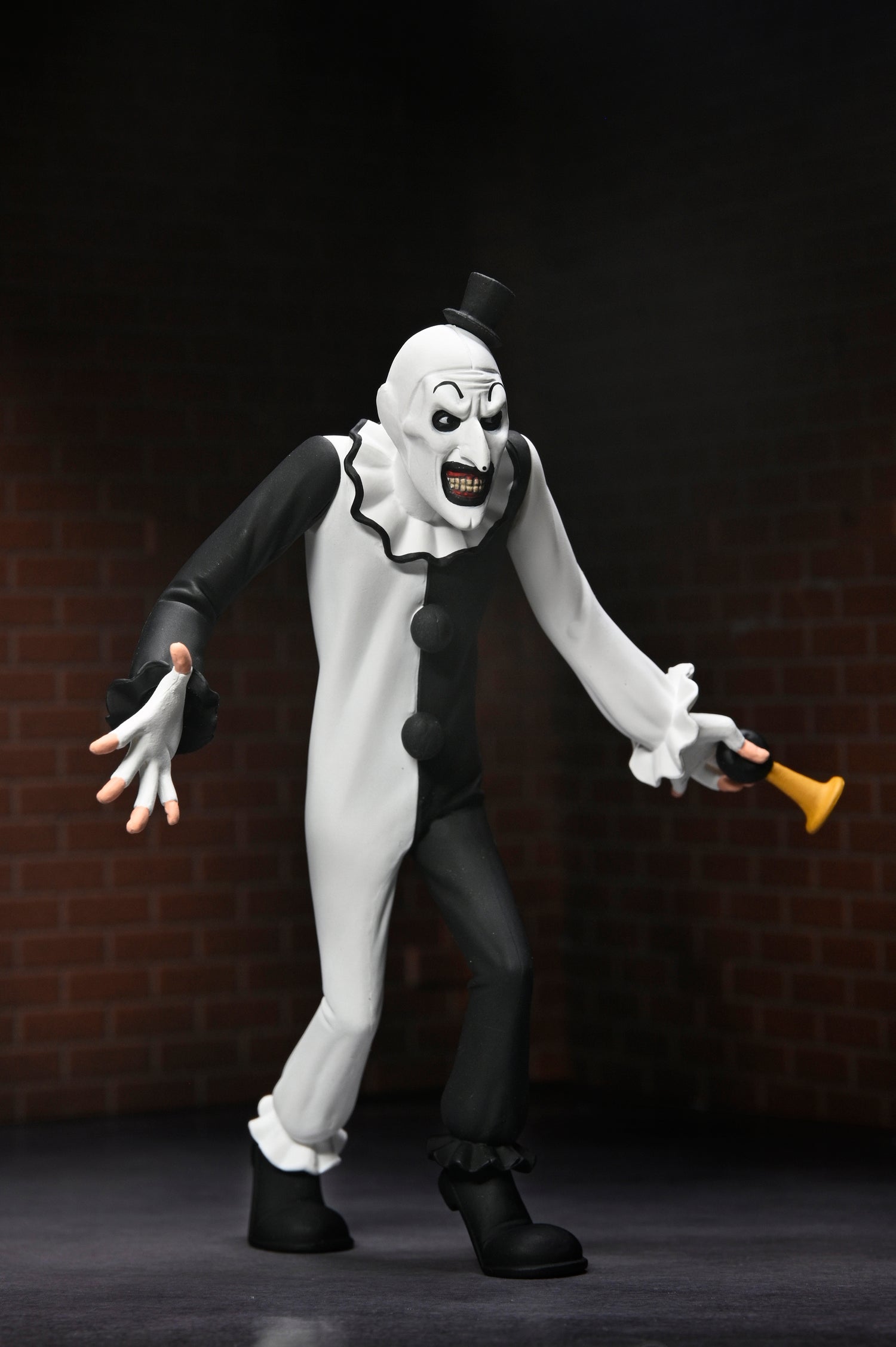 Terrifier - Toony Terrors Art the Clown 6&quot; Scale Action Figure - NECA