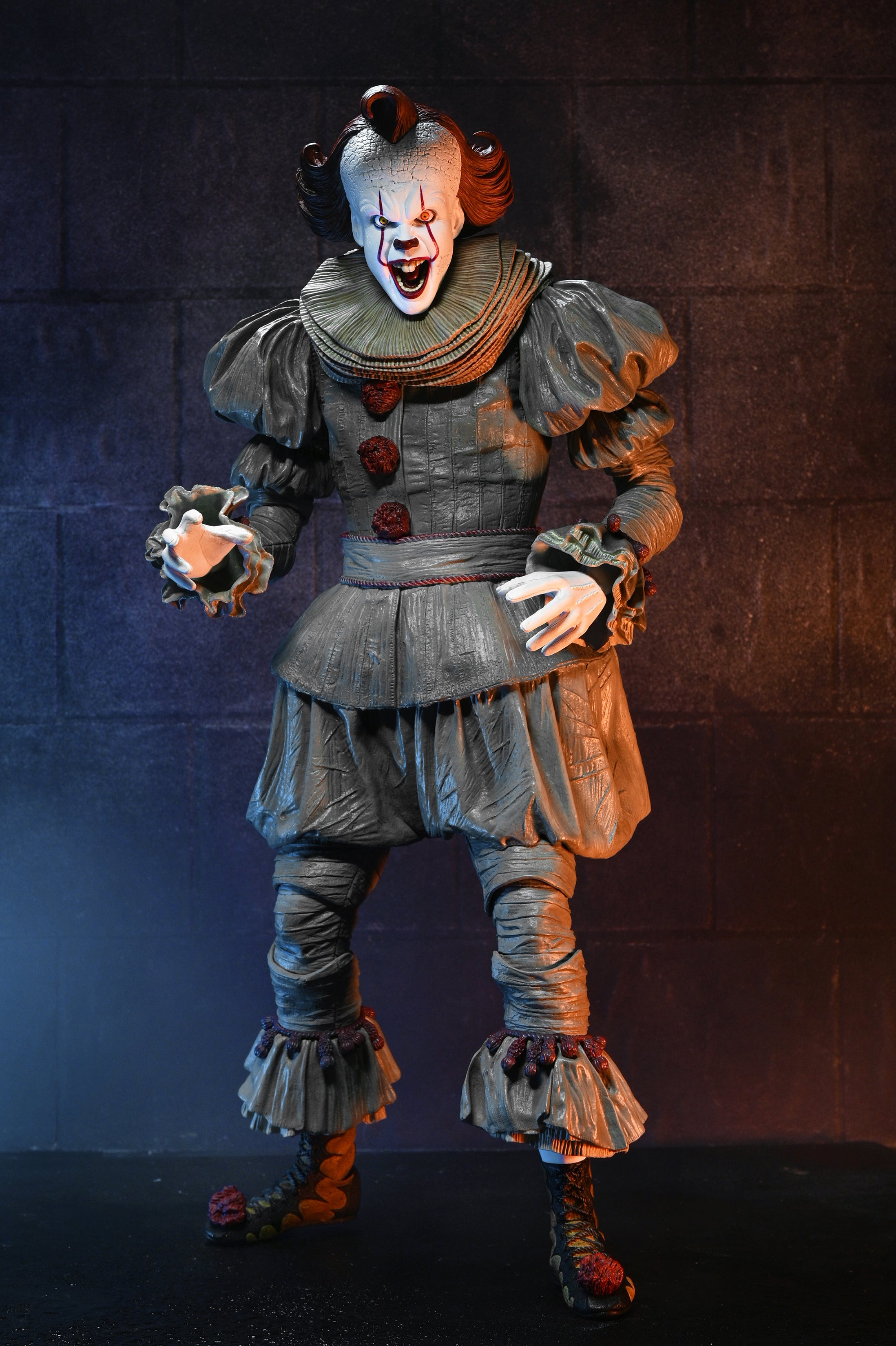 IT: Welcome to Derry - Pennywise 1/4 Scale Action Figure - NECA
