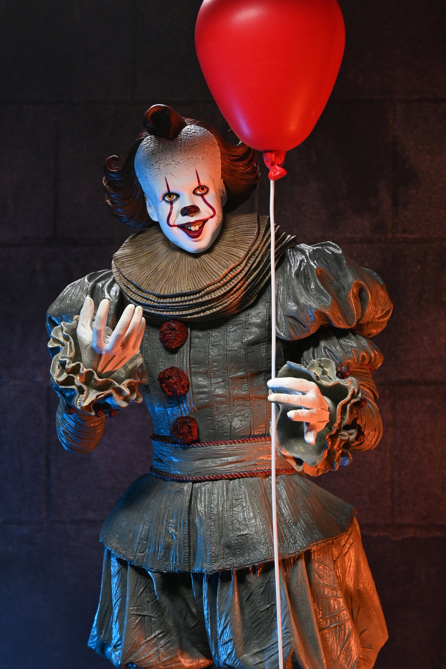 IT: Welcome to Derry - Pennywise 1/4 Scale Action Figure - NECA