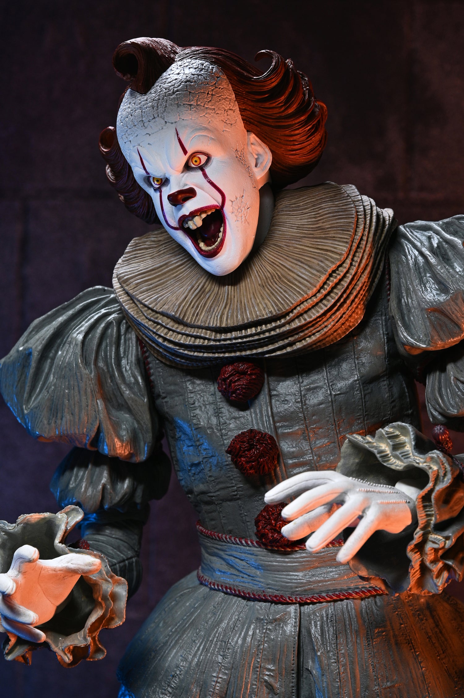 IT: Welcome to Derry - Pennywise 1/4 Scale Action Figure - NECA