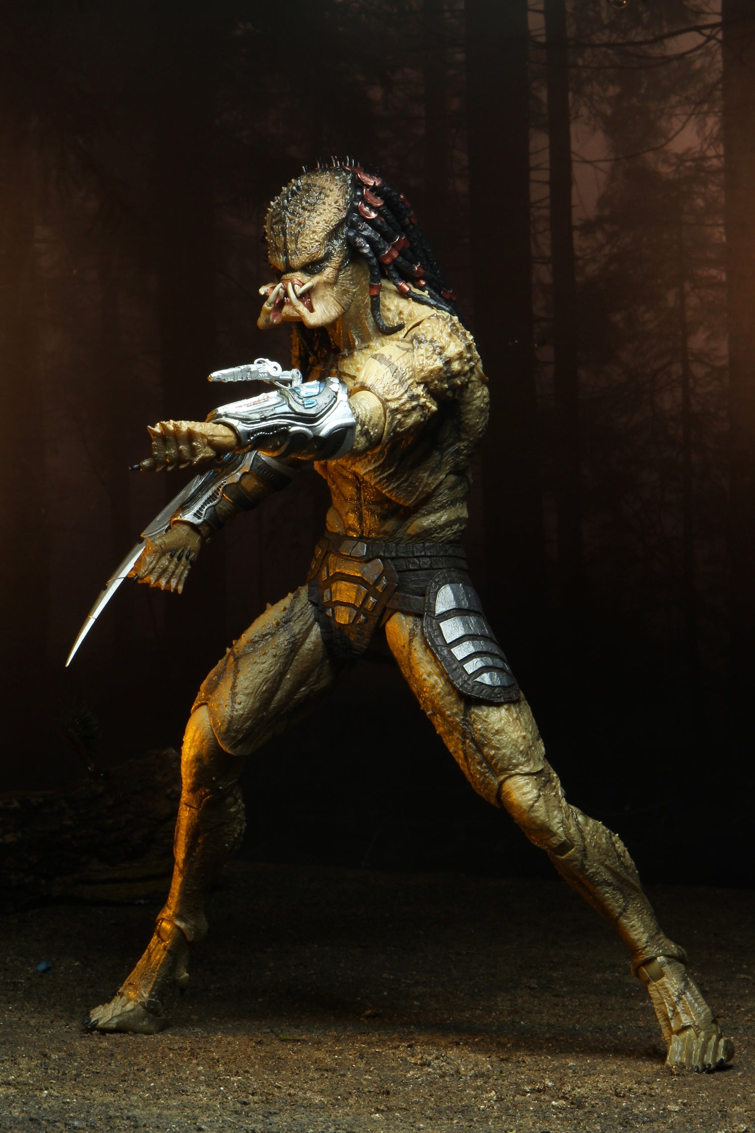 Predator (2018) - 7&quot; Scale Action Figure - Deluxe Ultimate Assassin Predator (Unarmored) - NECA