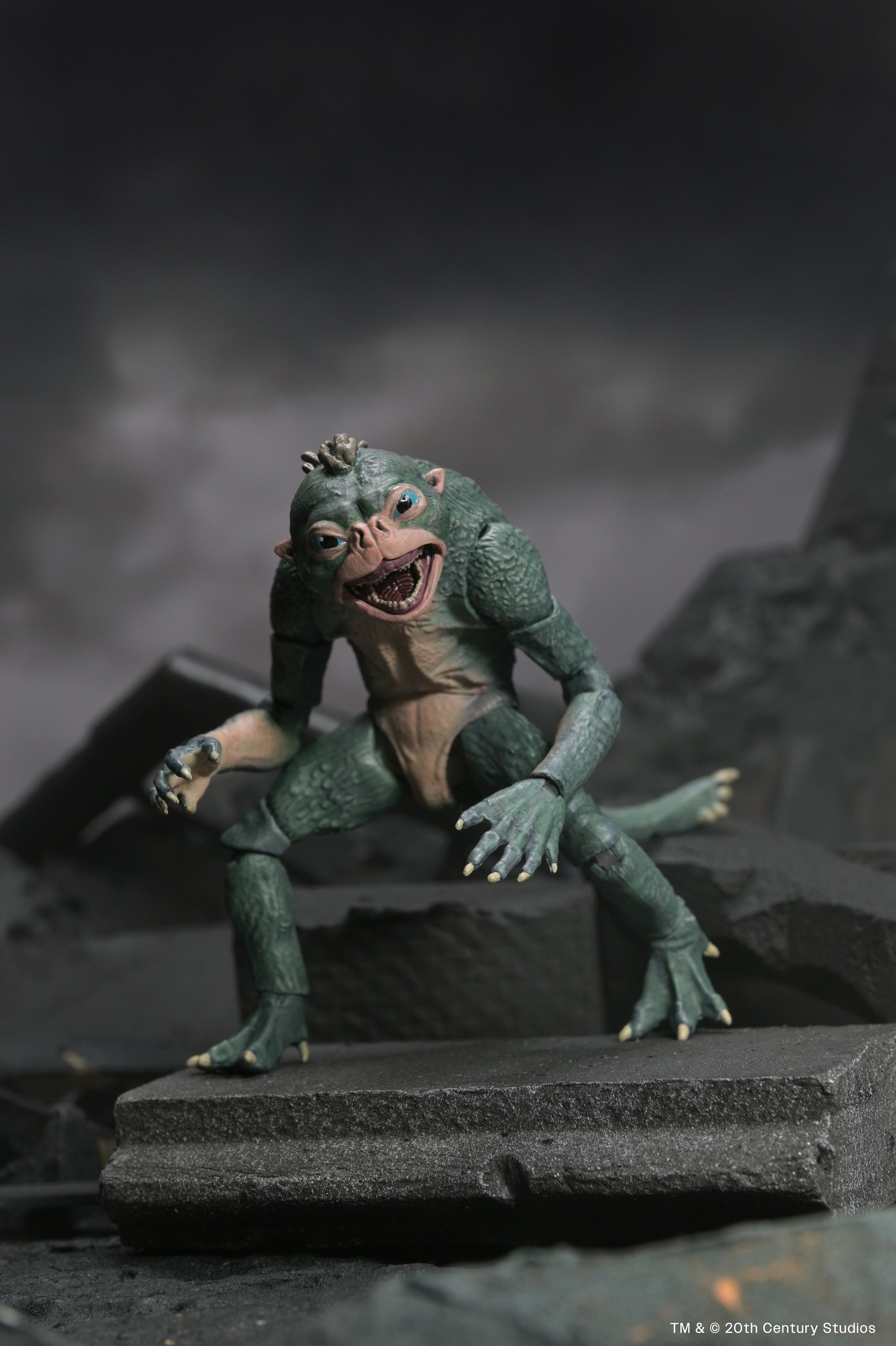 Predator: Badlands - Ultimate Thia &amp; Bud 7" Scale Action Figures on the NECA Store - Featuring Bud