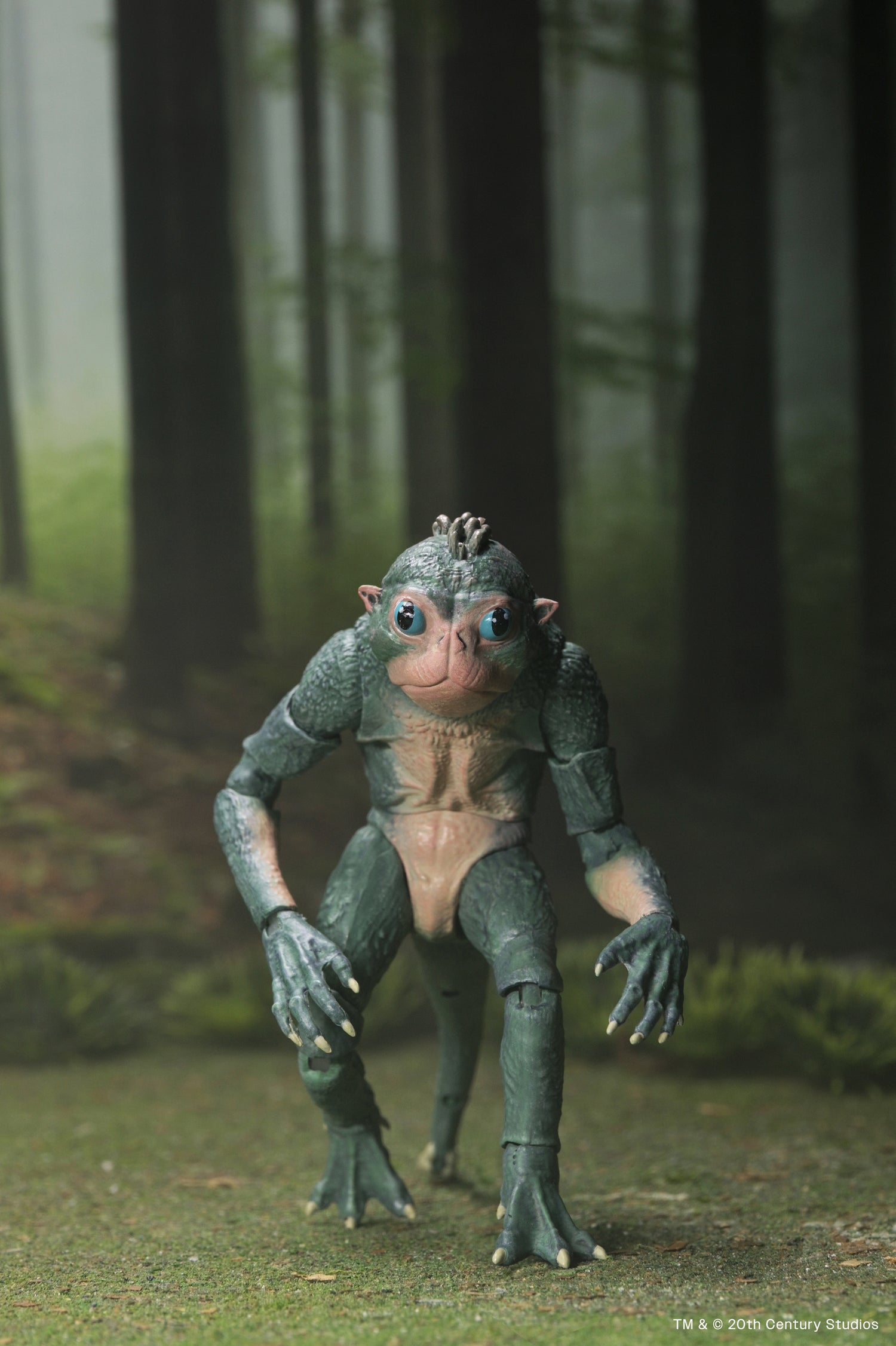 Predator: Badlands - Ultimate Thia &amp; Bud 7" Scale Action Figures on the NECA Store - Featuring Bud