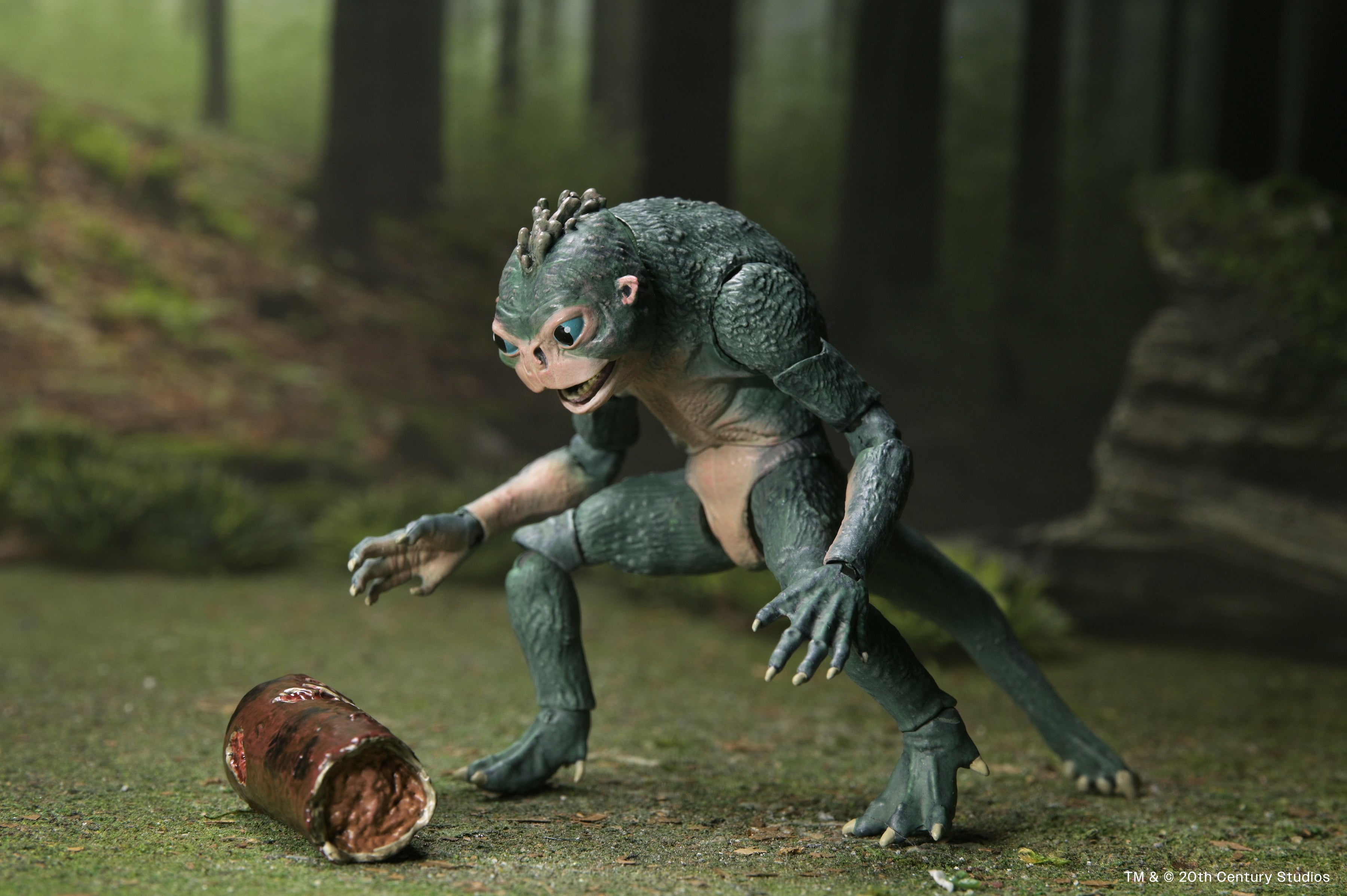 Predator: Badlands - Ultimate Thia & Bud 7" Scale Action Figures on the NECA Store - Featuring Bud