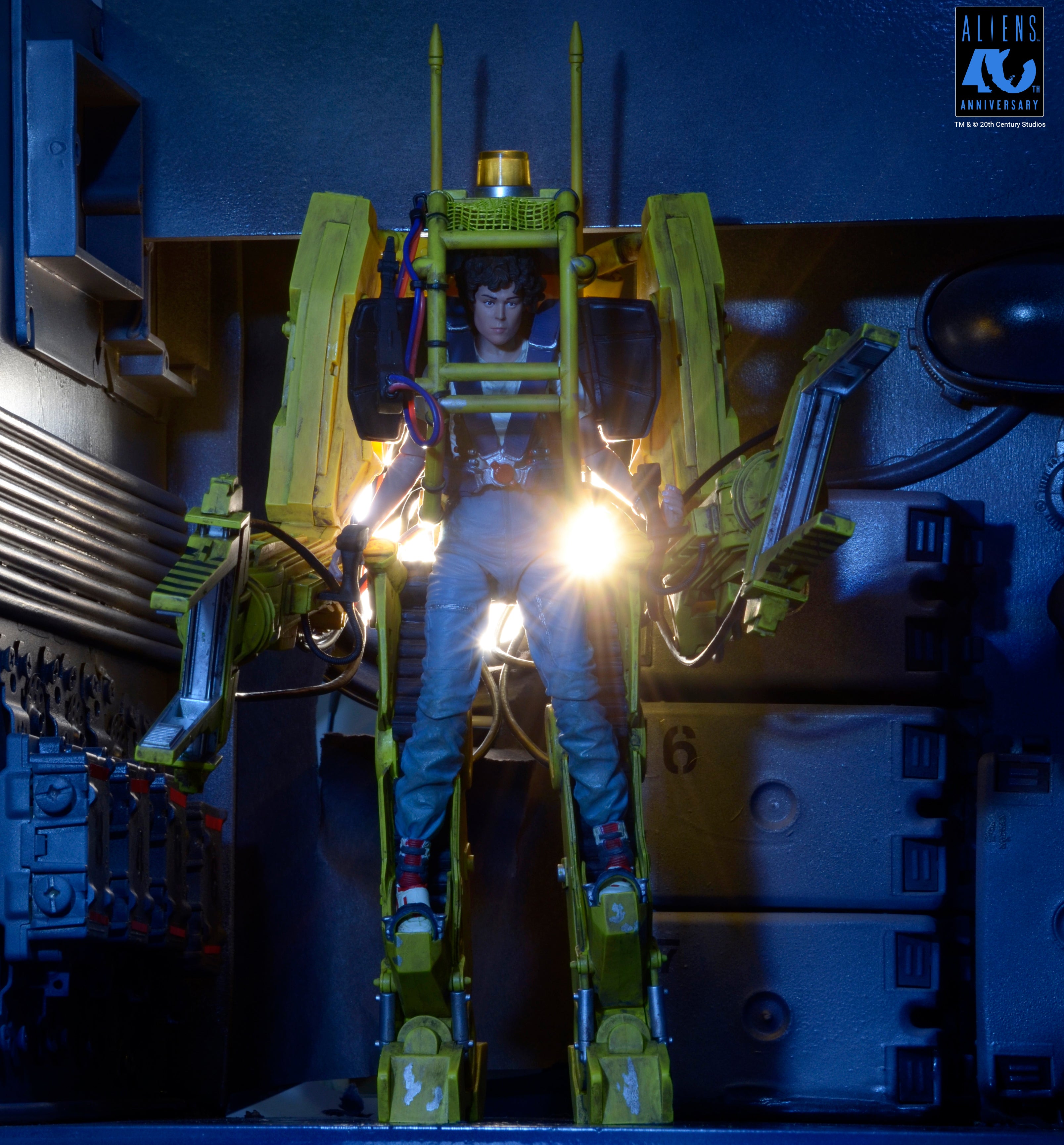 Aliens - 40th Anniversary Power Loader (P-5000) Deluxe Vehicle