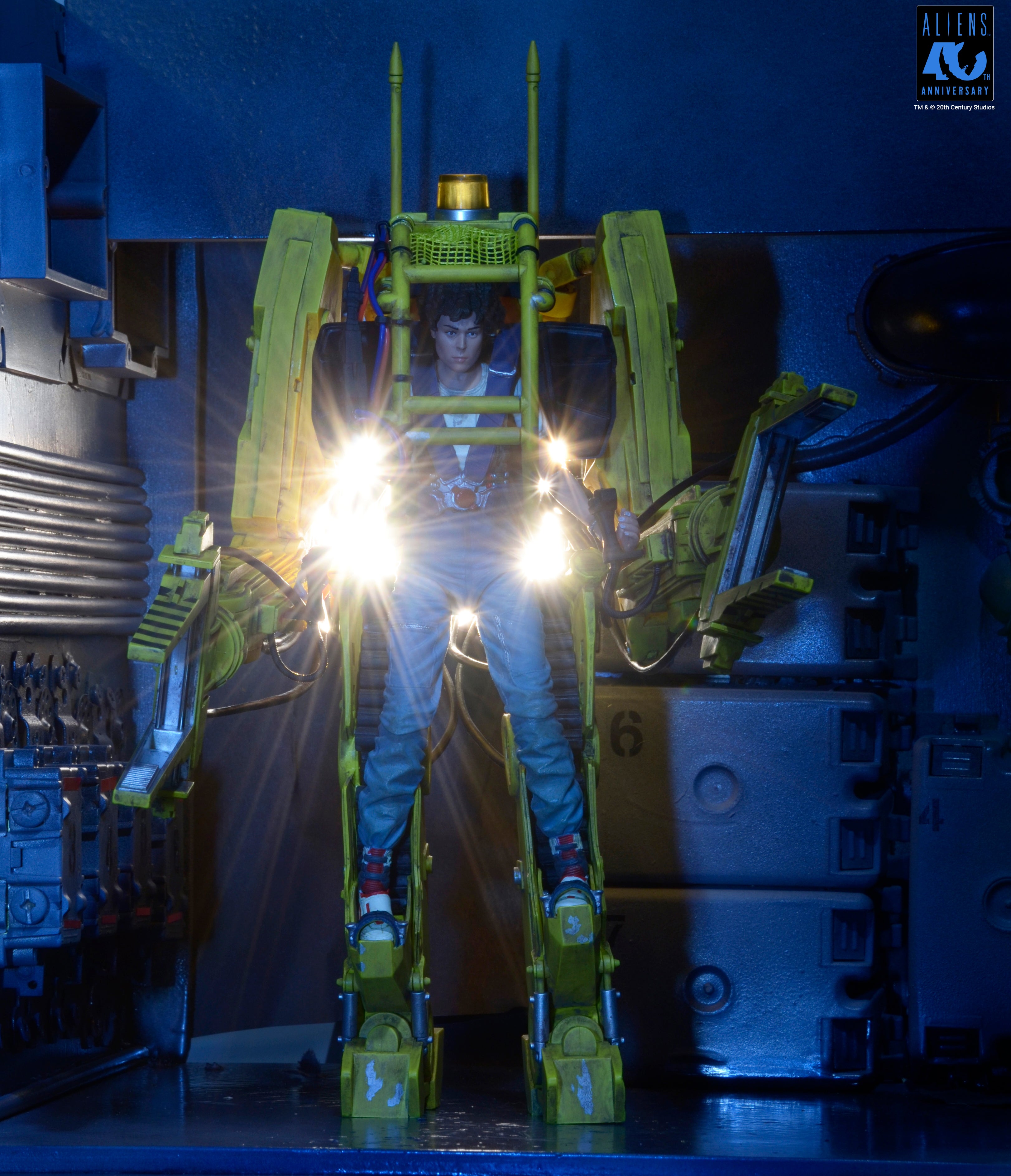 Aliens - 40th Anniversary Power Loader (P-5000) Deluxe Vehicle (PRE-ORDER)