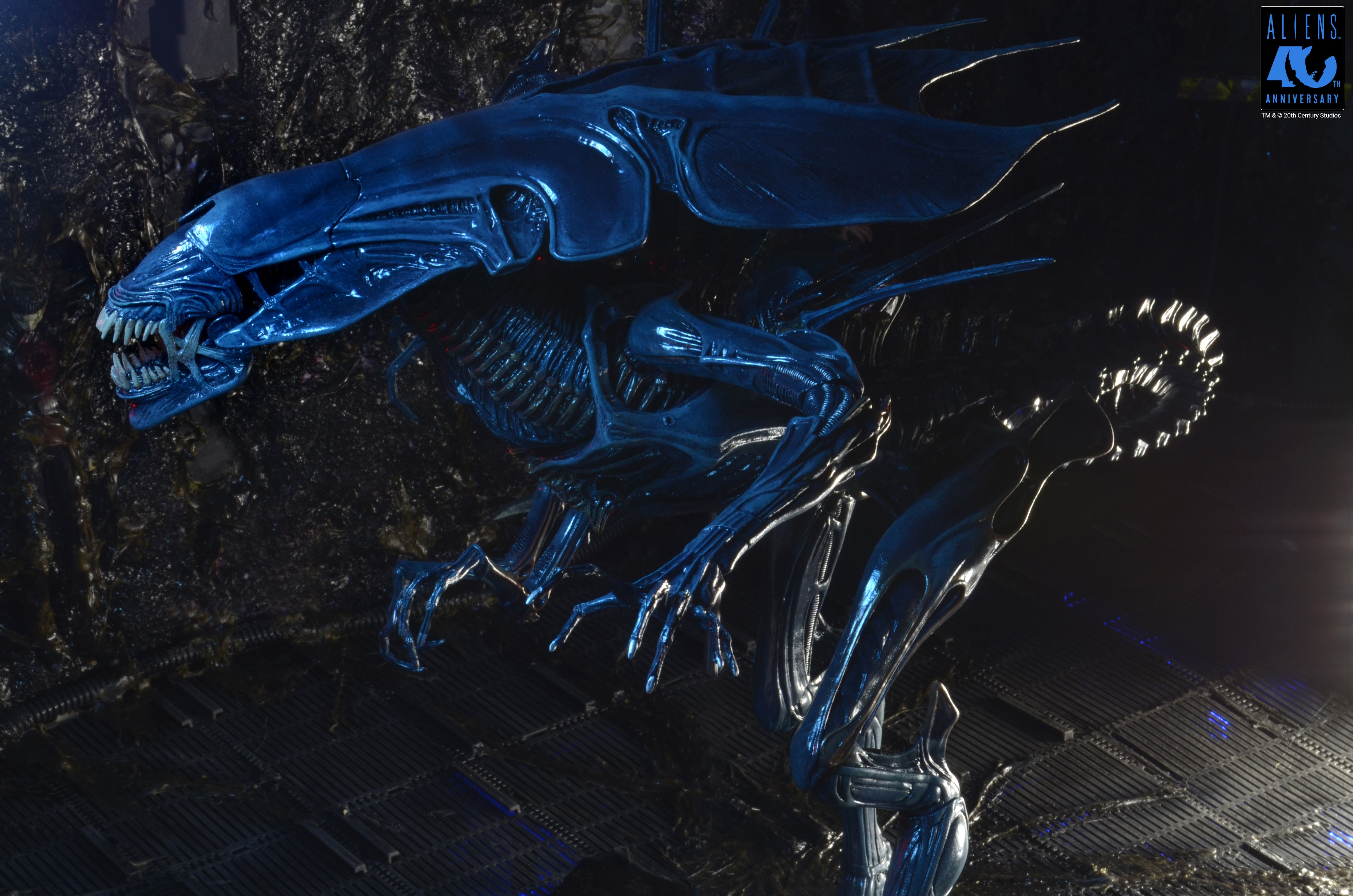 Aliens - 40th Anniversary Alien Queen Ultra Deluxe Boxed Figure (PRE-ORDER)
