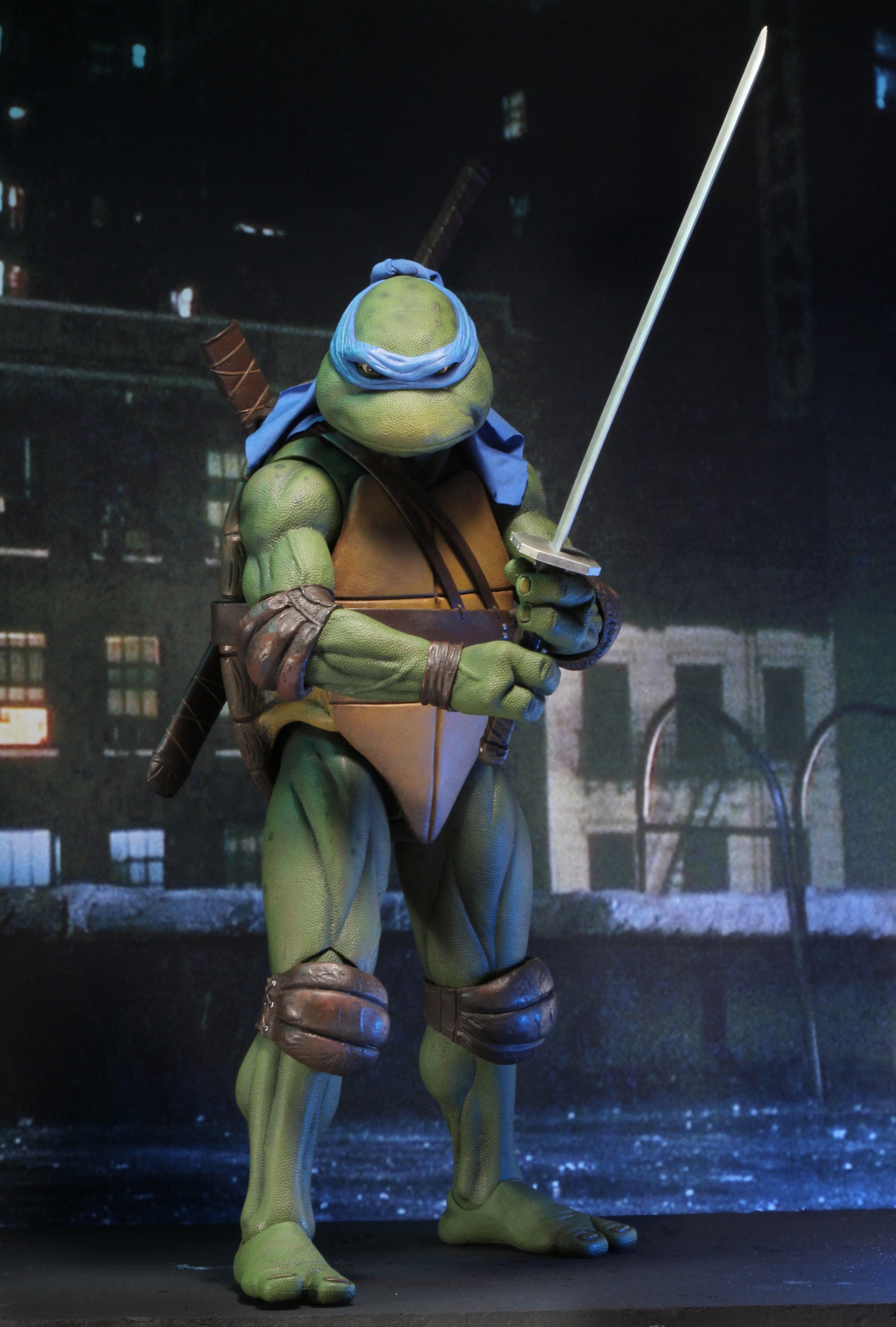 Teenage Mutant Ninja Turtles (1990 Movie) - Leonardo 1/4 Scale Action Figure on the NECA Store
