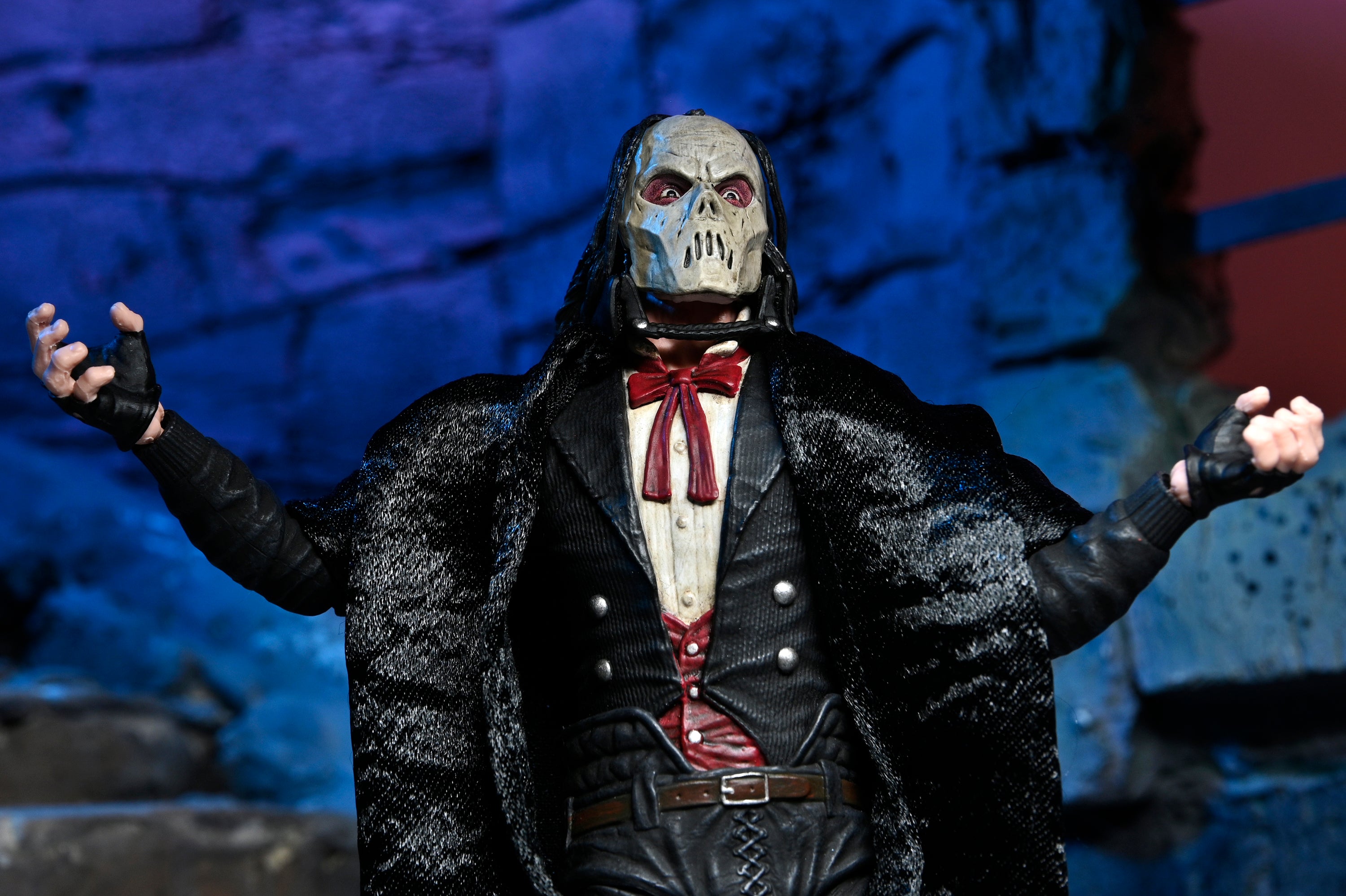 Universal Monsters x Teenage Mutant Ninja Turtles - Casey as The Phantom 7" Scale Action Figure - NECA