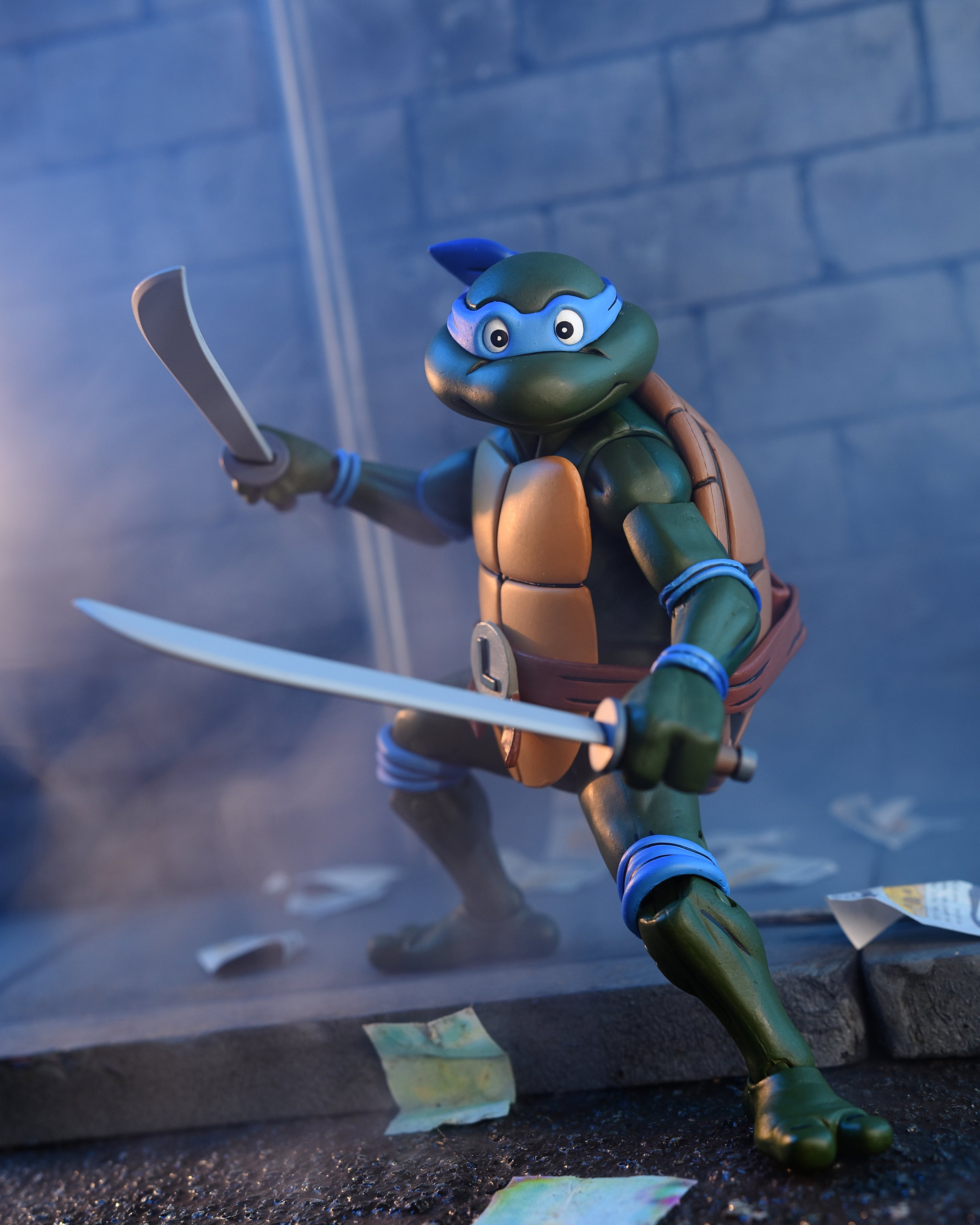 Teenage Mutant Ninja Turtles (Cartoon) - Ultimate Leonardo 7” Scale Action Figure (VHS)