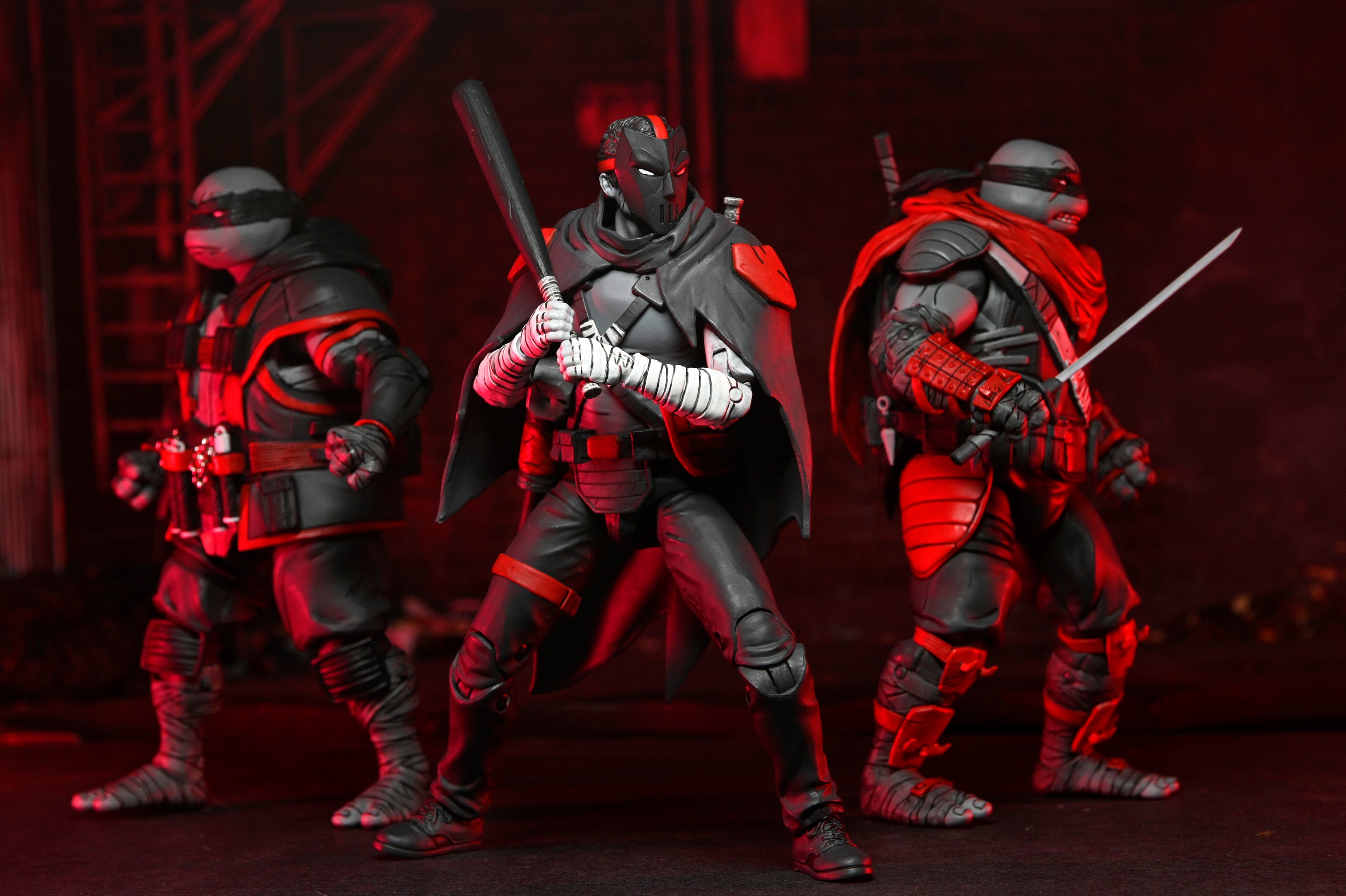 Teenage Mutant Ninja Turtles (The Last Ronin - The Lost Years) - Nightwatcher 7” Scale Action Figure Bundle (April O'Neil, Casey Jones, Donatello, Leonardo & Michelangelo) - NECA - Shown: Michelangelo, Casey Jones, Leonardo