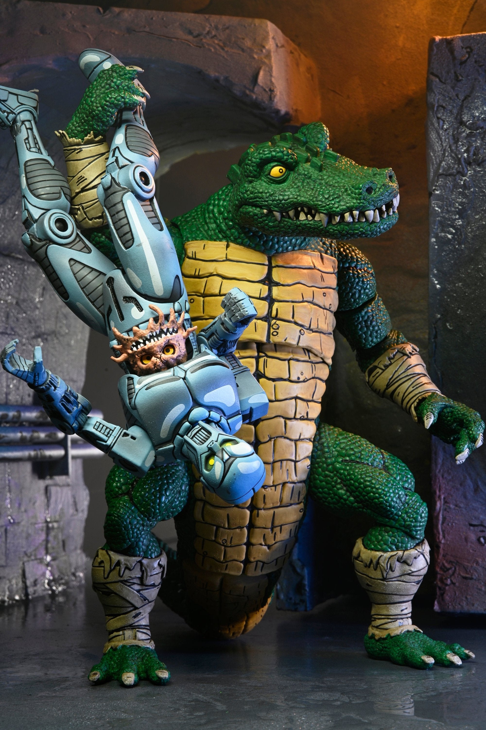 Teenage Mutant Ninja Turtles (Mirage Comics) - Leatherhead Deluxe 7" Scale Action Figure - NECA