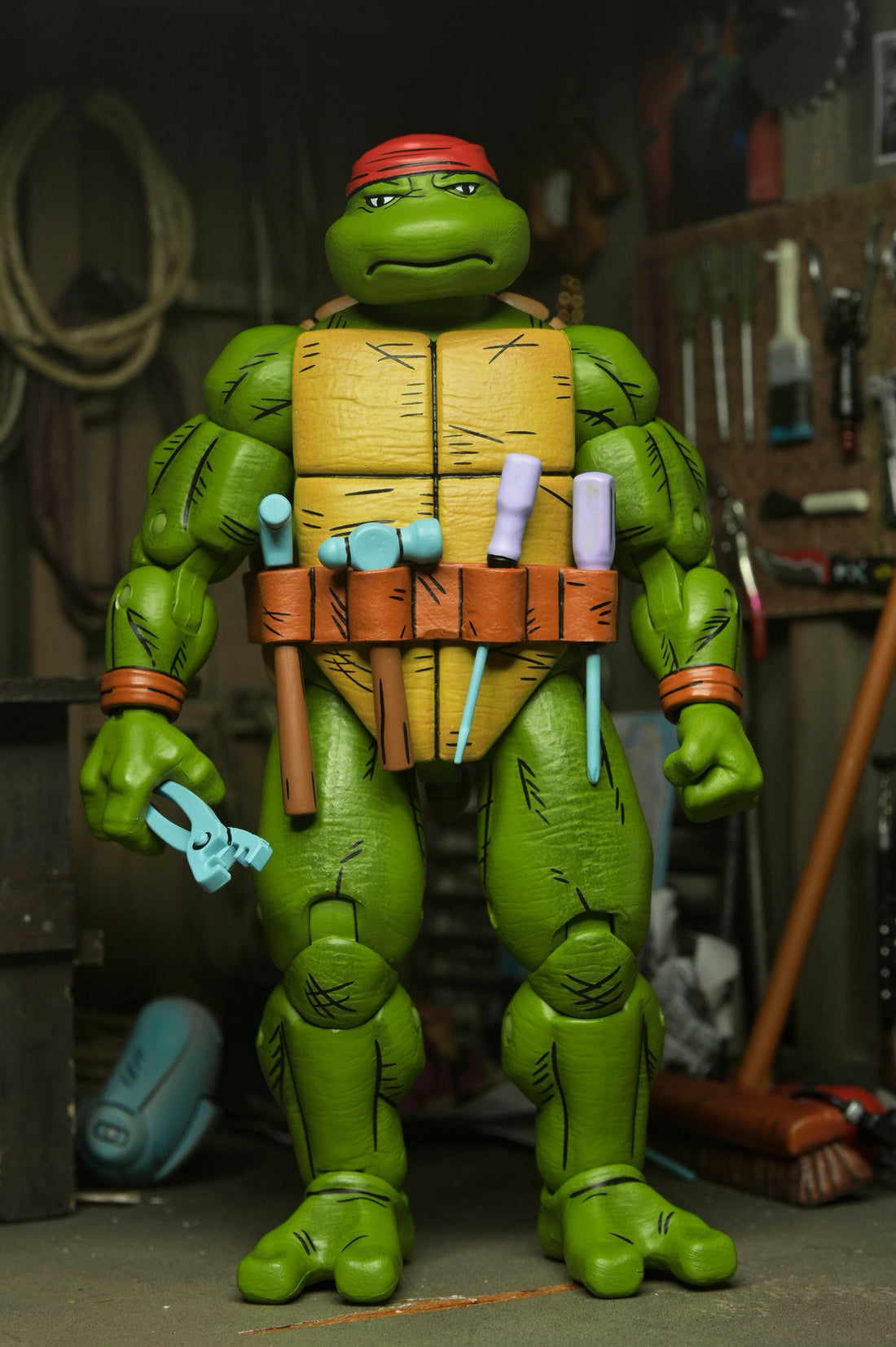 Teenage Mutant Ninja Turtles (Mirage Comics) - Handyman Donatello 7&quot; Scale Action Figure - NECA