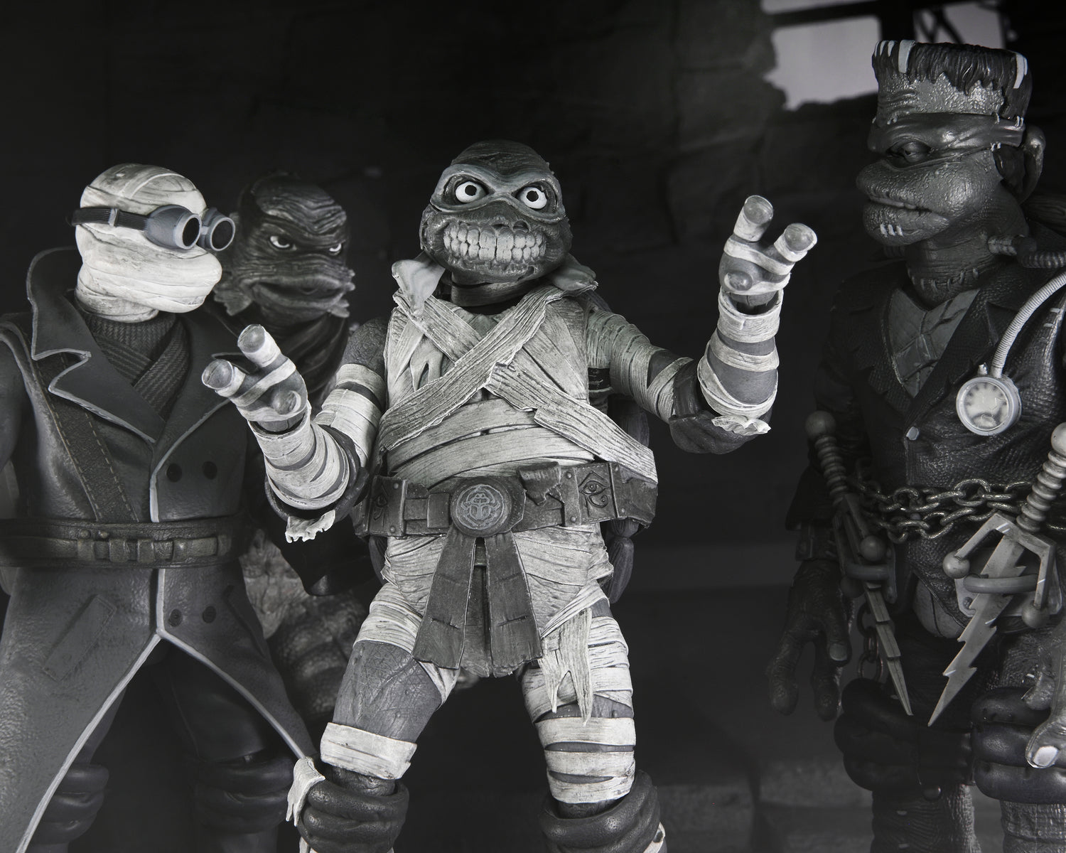 Universal Monsters x Teenage Mutant Ninja Turtles – Black &amp; White Turtles 7” Scale Action Figure 4-Pack - NECA