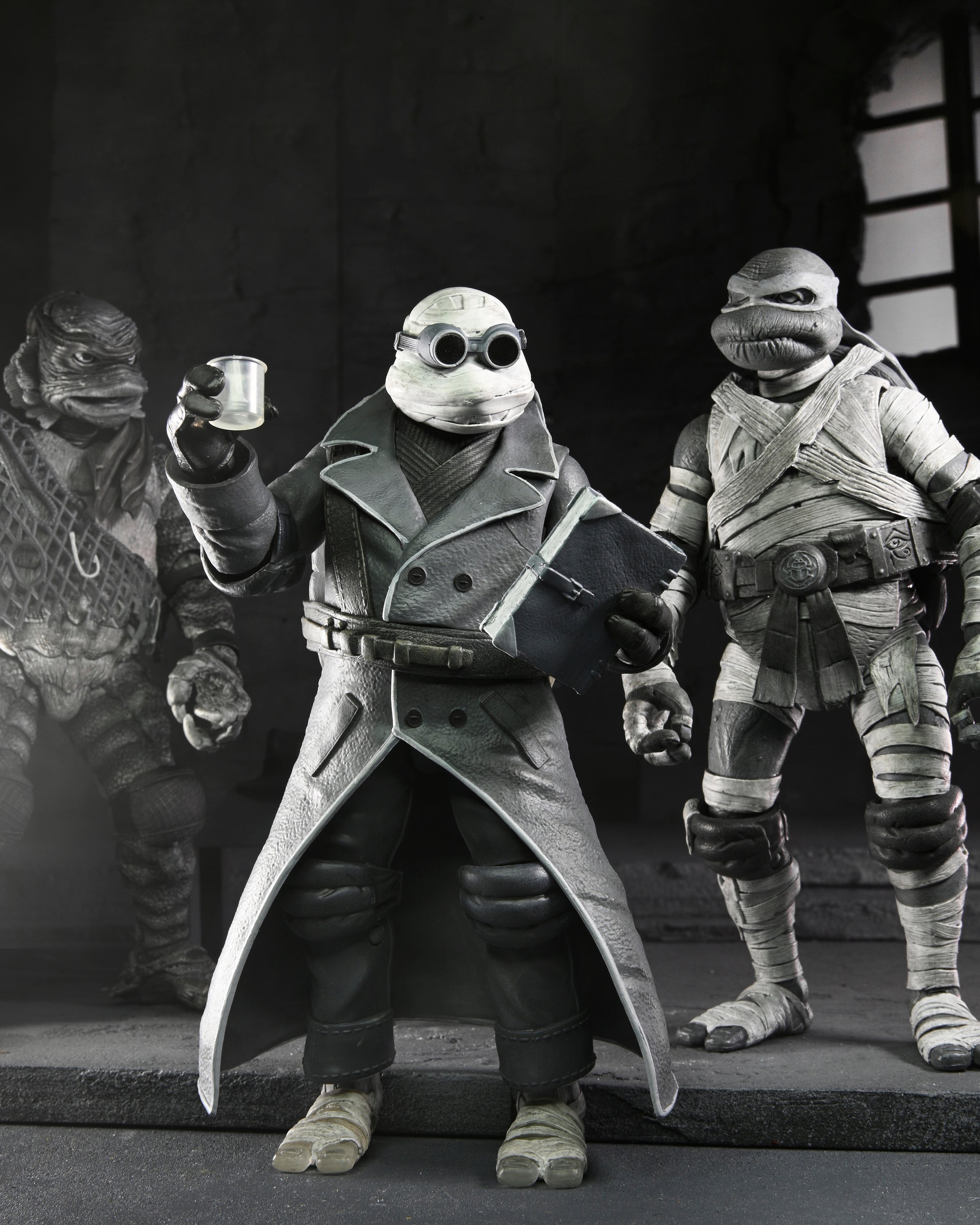 Universal Monsters x Teenage Mutant Ninja Turtles – Black &amp; White Turtles 7” Scale Action Figure 4-Pack - NECA