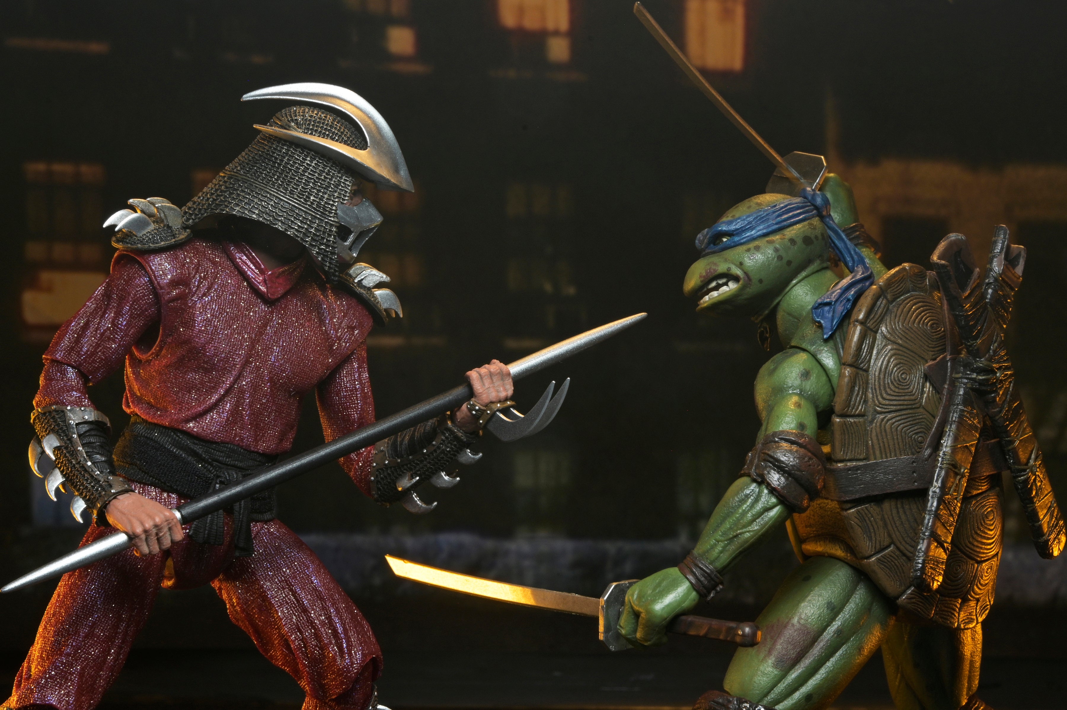 Teenage Mutant Ninja Turtles (1990 Movie) - Rooftop Battle Leonardo vs. Shredder 7" Scale Action Figure (2-Pack)