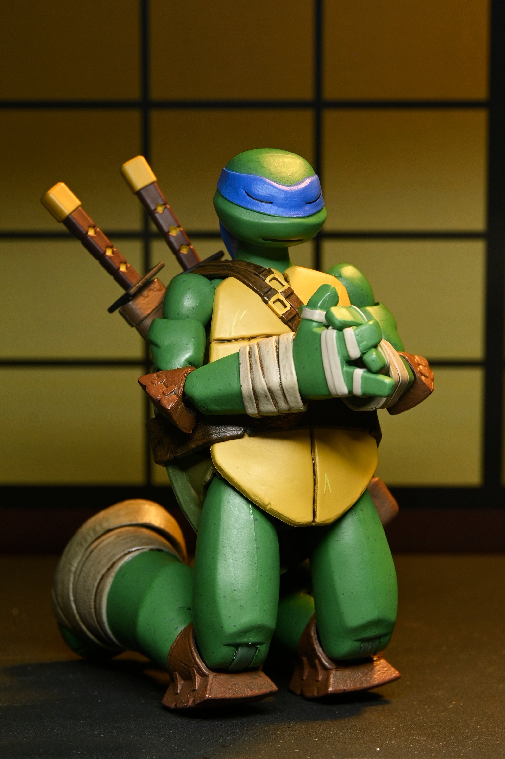 Teenage Mutant Ninja Turtles (2012 Cartoon) - Ultimate Leonardo 7" Scale Action Figure - NECA