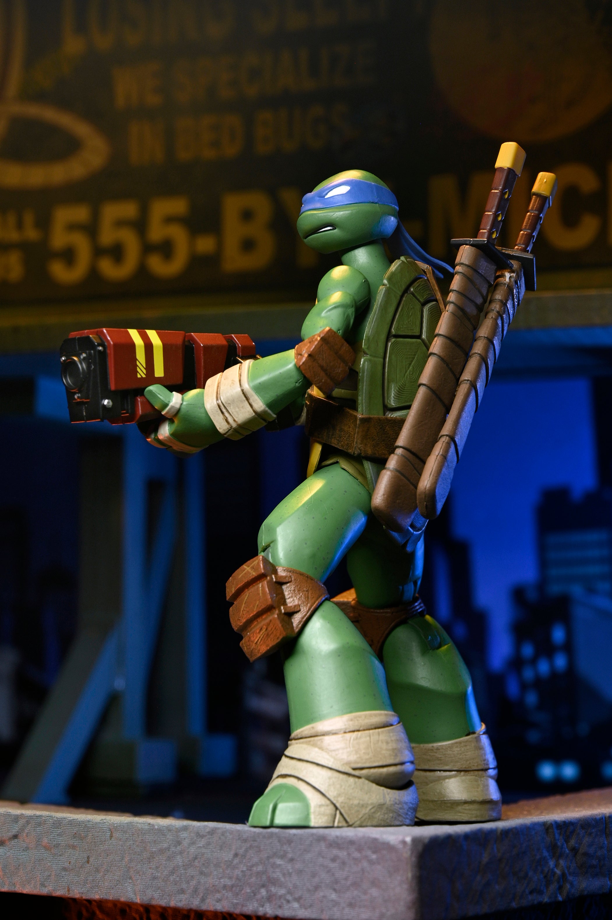 Teenage Mutant Ninja Turtles (2012 Cartoon) - Ultimate Leonardo 7&quot; Scale Action Figure - NECA