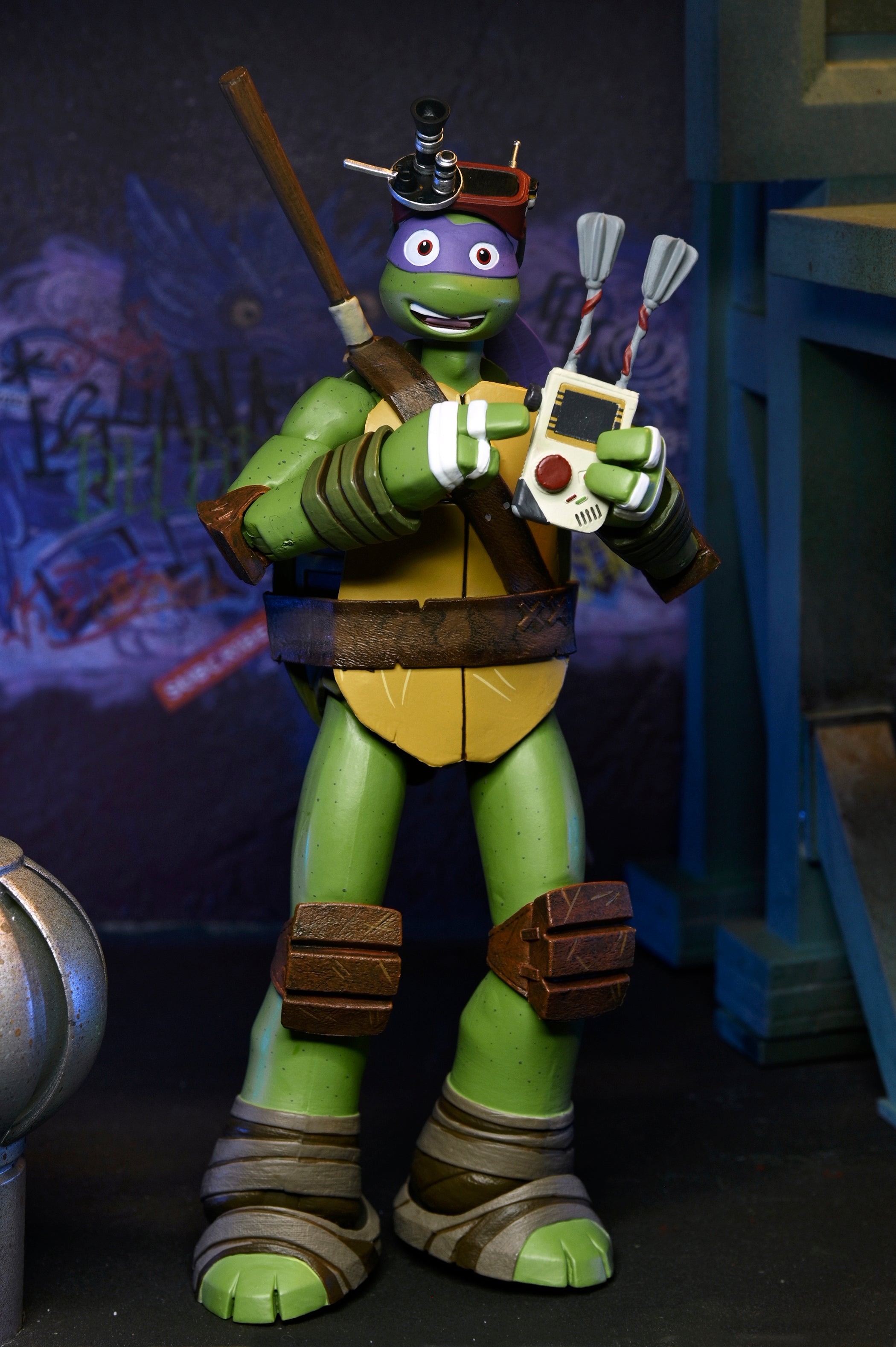 Teenage Mutant Ninja Turtles (2012 Cartoon) - Ultimate Donatello 7" Scale Action Figure - NECA