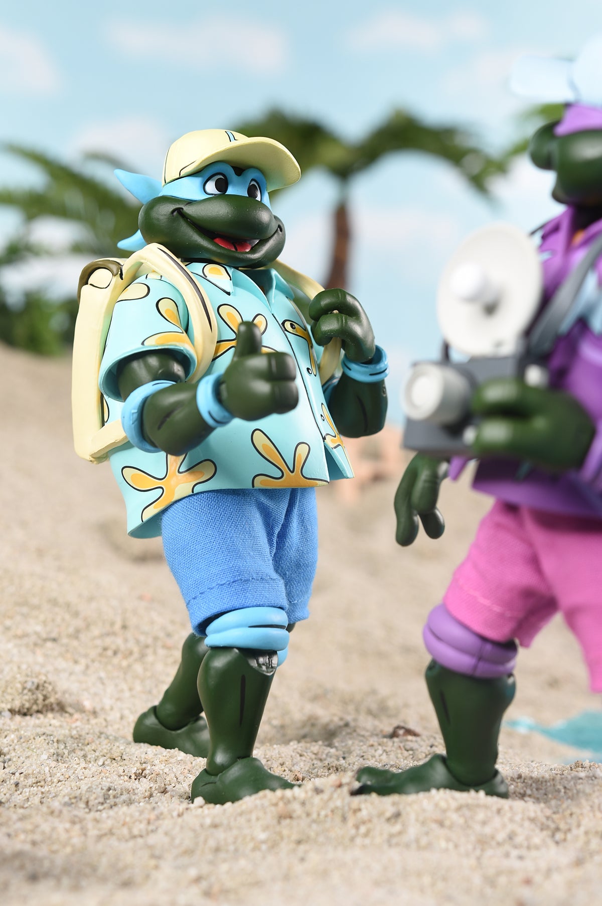Teenage Mutant Ninja Turtles (1987 Cartoon) - Vacation Leonardo and Donatello 7" Scale Action Figure (2-Pack)
