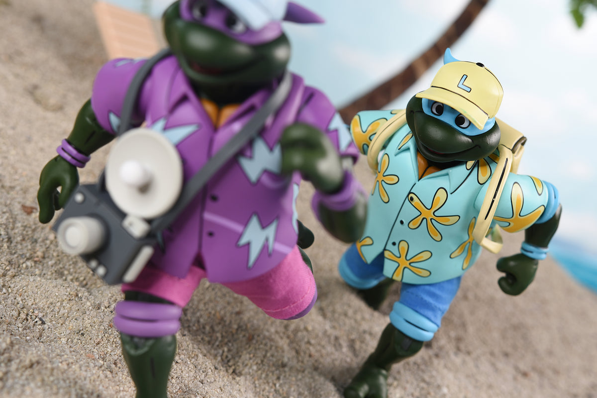 Teenage Mutant Ninja Turtles (1987 Cartoon) - Vacation Leonardo and Donatello 7" Scale Action Figure (2-Pack)