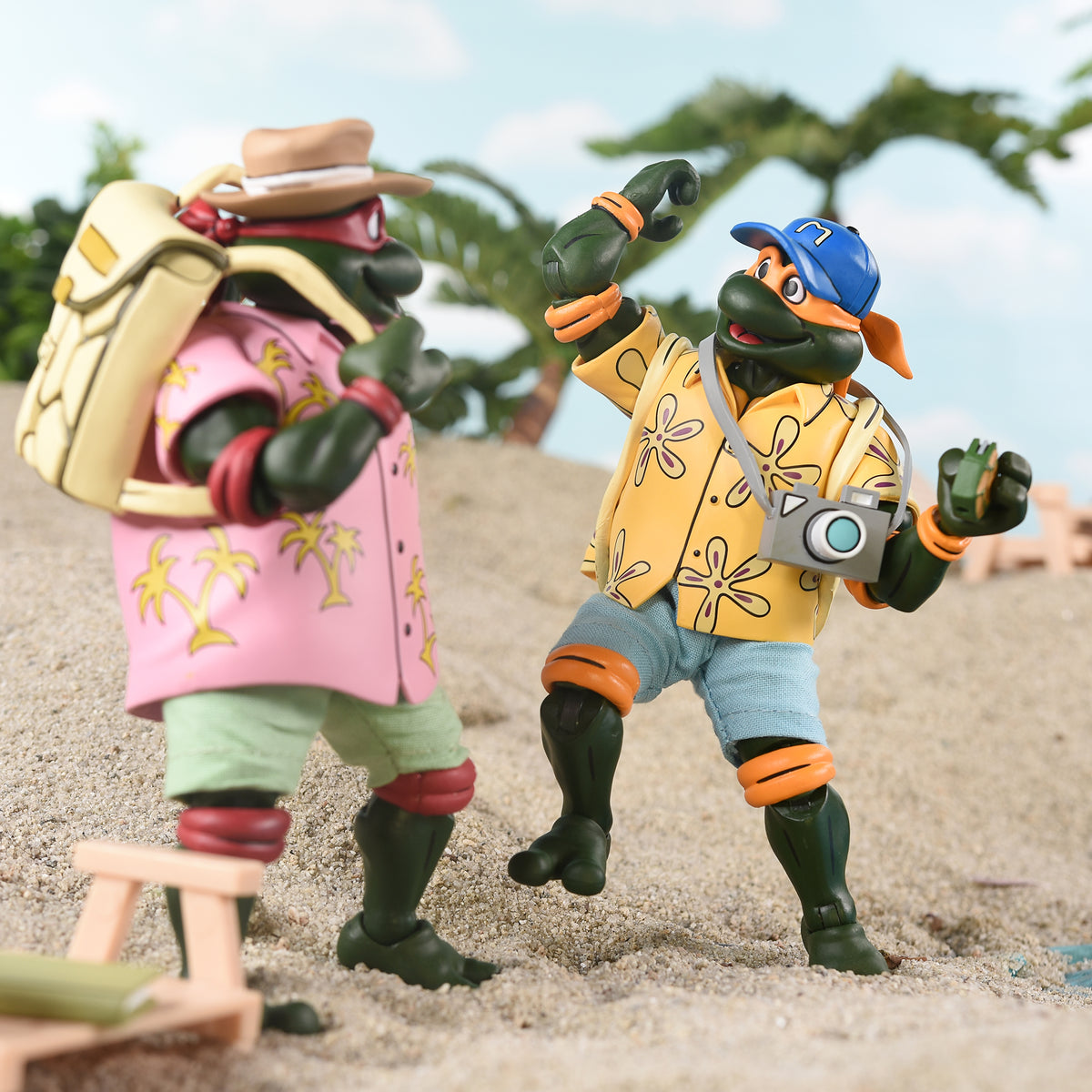 Teenage Mutant Ninja Turtles (Cartoon) - Vacation Michelangelo and Raphael 7" Scale Action Figures (2-Pack)