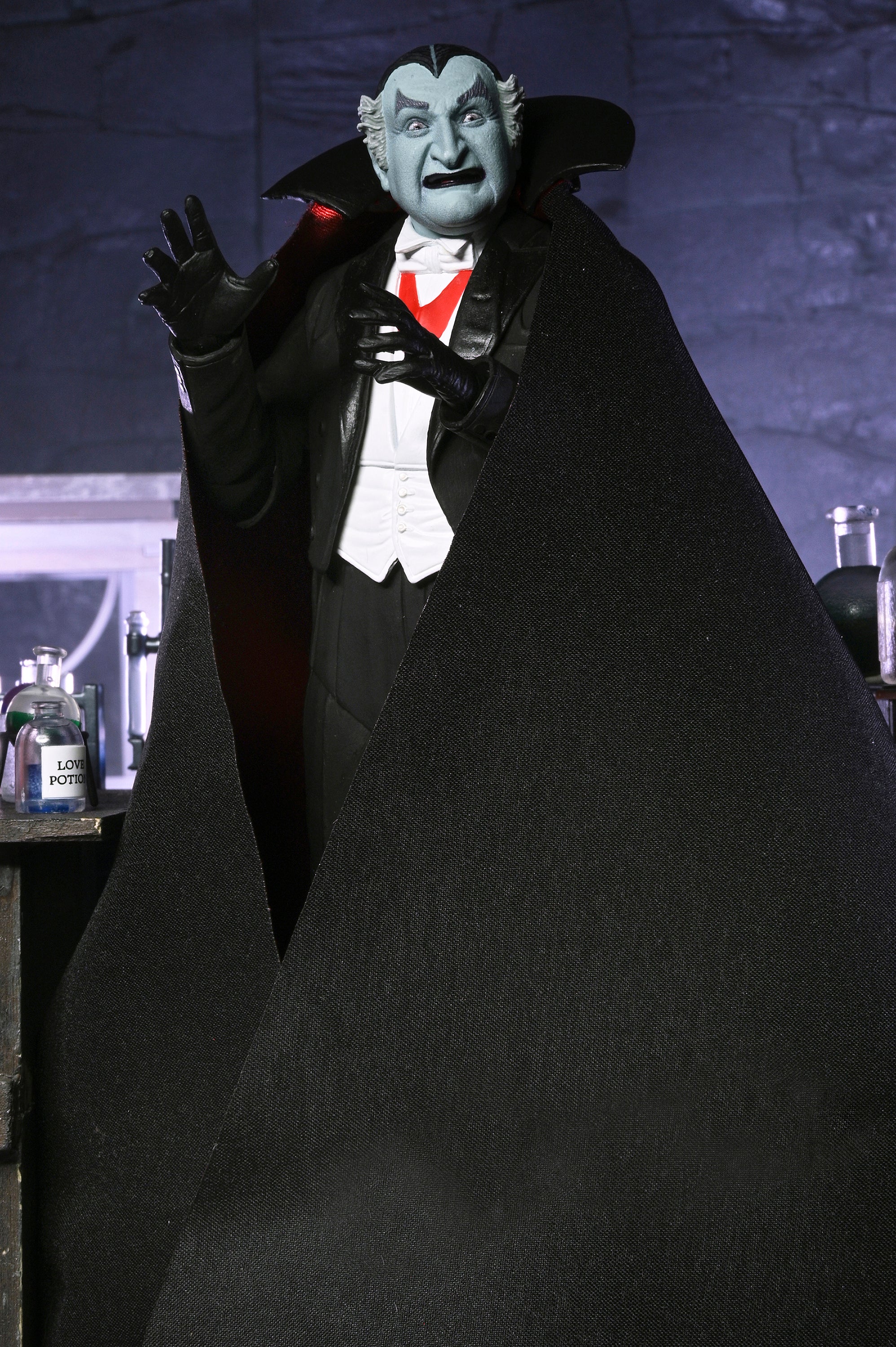 The Munsters (TV Series) - Ultimate Grandpa Munster 7” Scale Action Figure - NECA