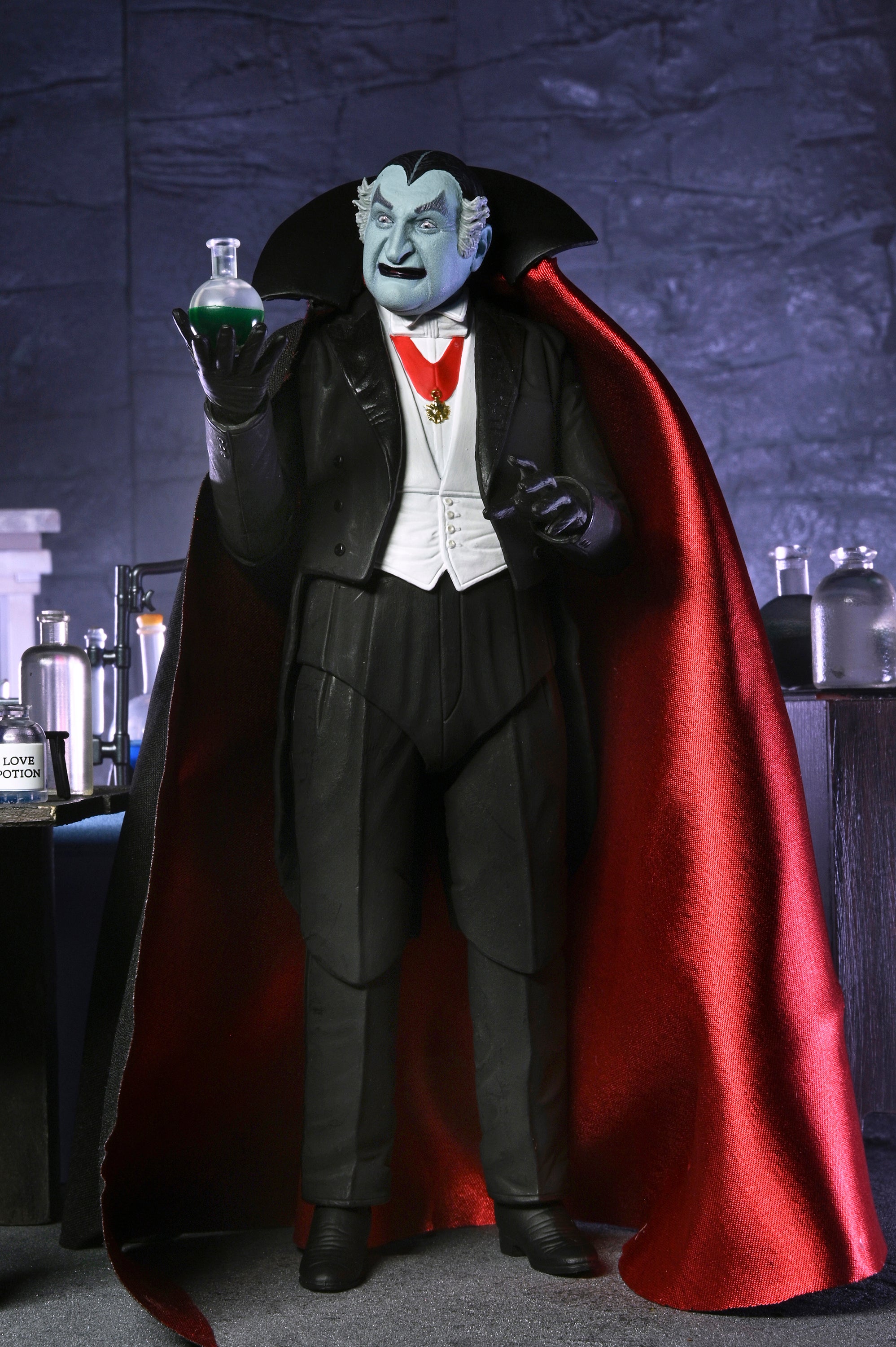 The Munsters (TV Series) - Ultimate Grandpa Munster 7” Scale Action Figure - NECA