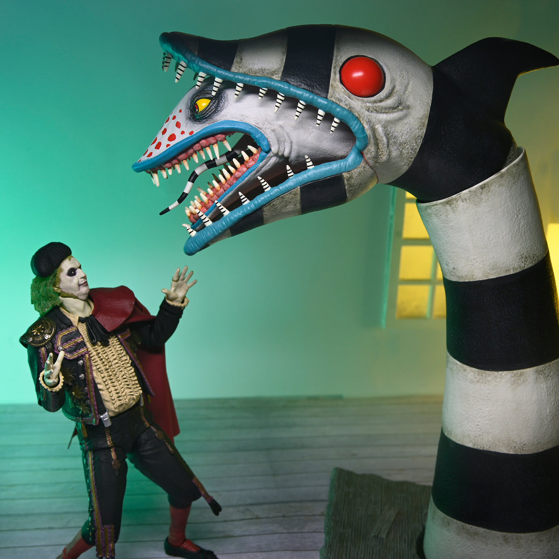 Beetlejuice Beetlejuice - Ultimate Matador Beetlejuice &amp; Sandworm 7&quot; Scale Action Figure 2-Pack - NECA