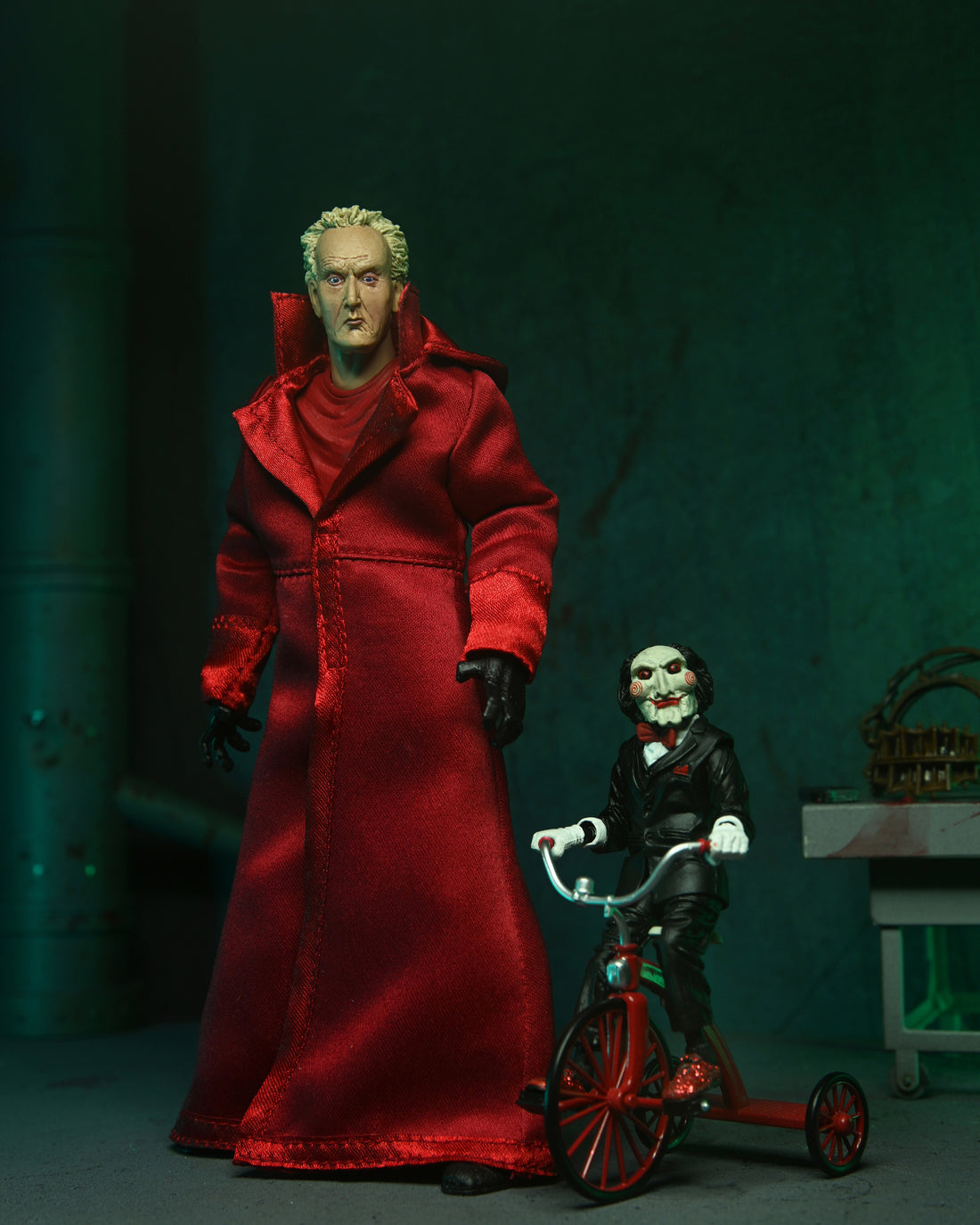 Saw (Franchise) - Ultimate Jigsaw Killer 7” Scale Action Figure (Red Robe) - NECA