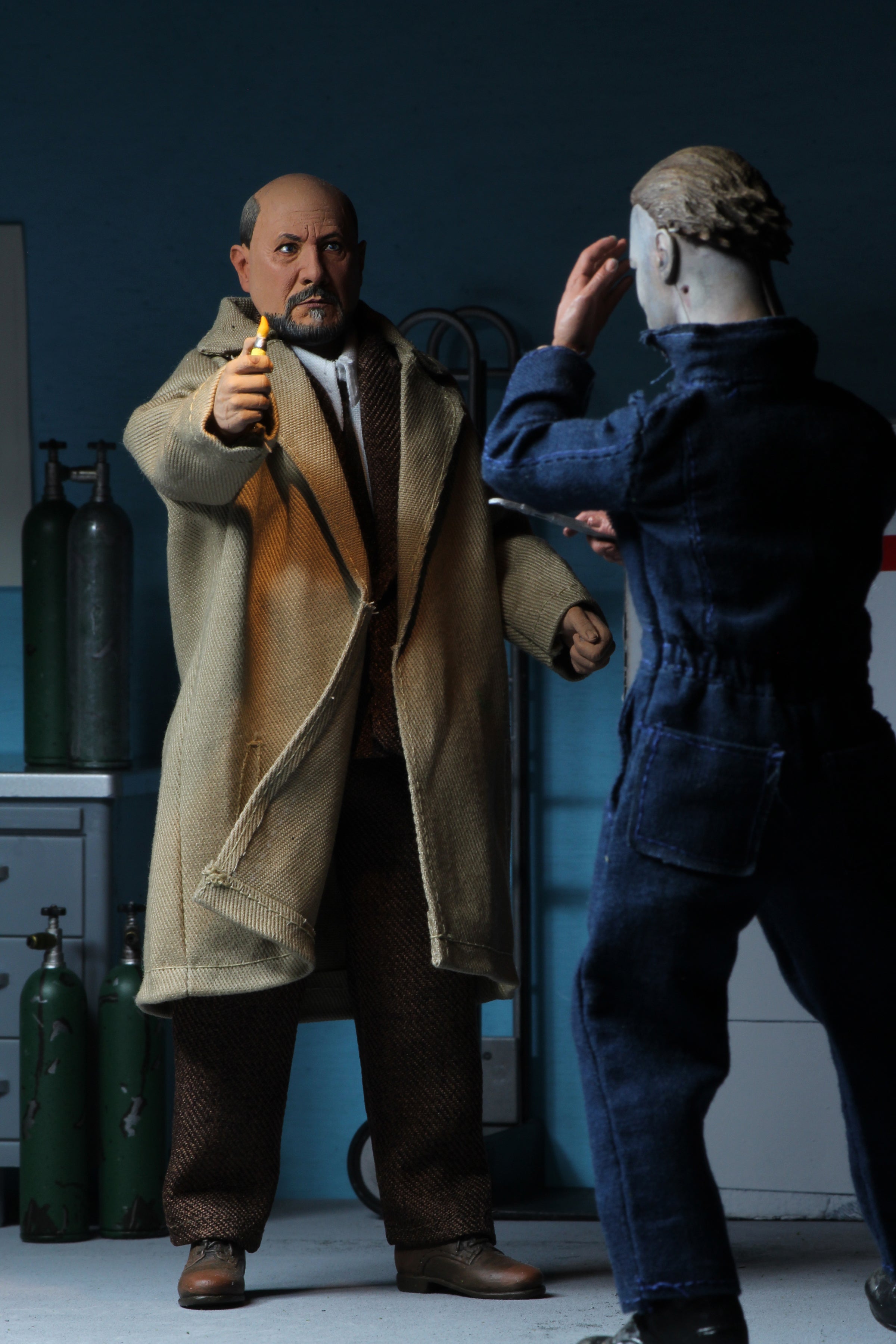 Halloween 2 (1981) - Dr. Loomis &amp; Laurie Strode 8" Clothed Action Figure (2-Pack)